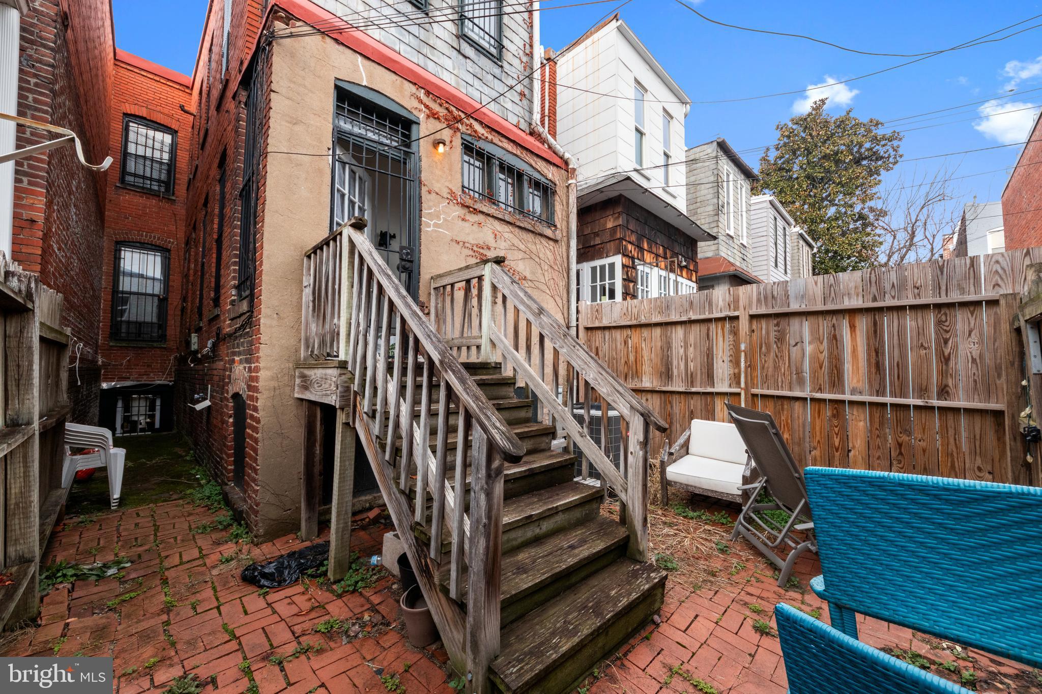 1013 INDEPENDENCE AVENUE SE