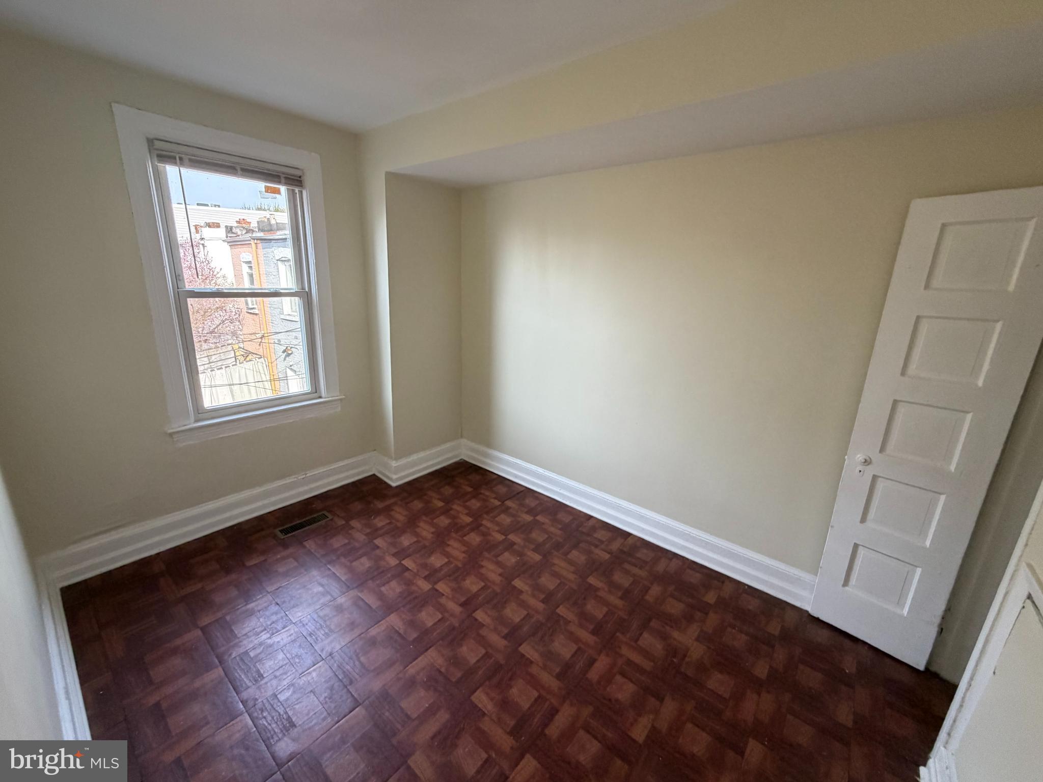 130 16TH STREET NE