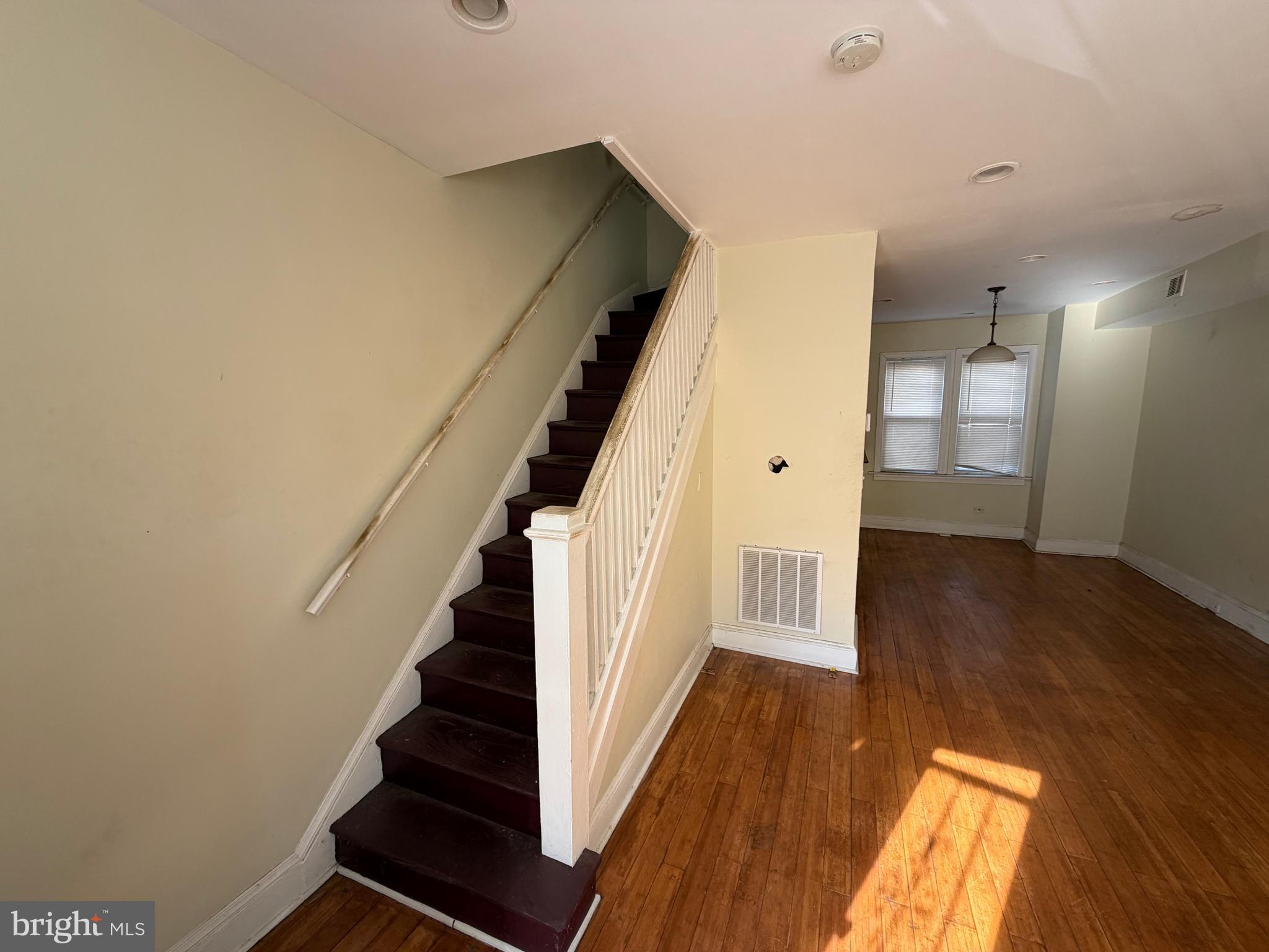 130 16TH STREET NE