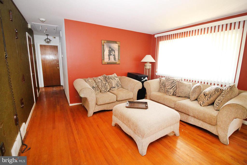 3107 BETLOU JAMES PLACE