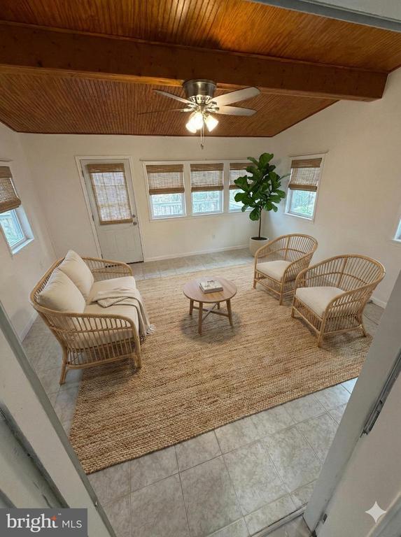 23 HOLCUMB COURT