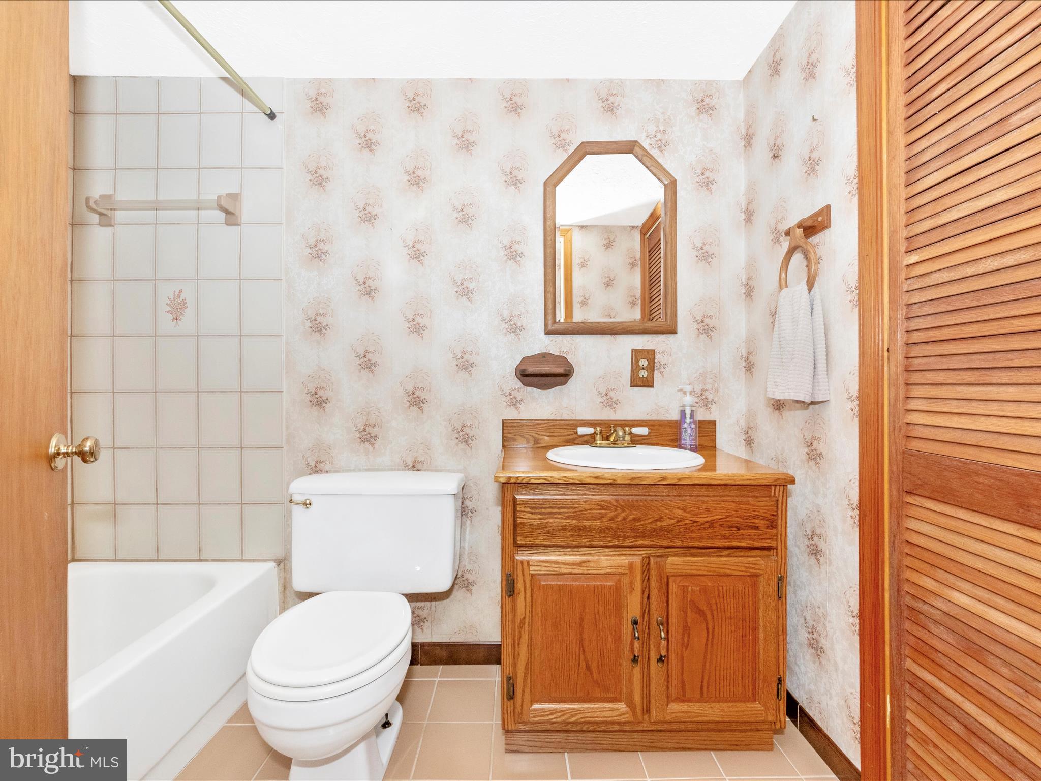 3180 HUNTING CREEK ROAD