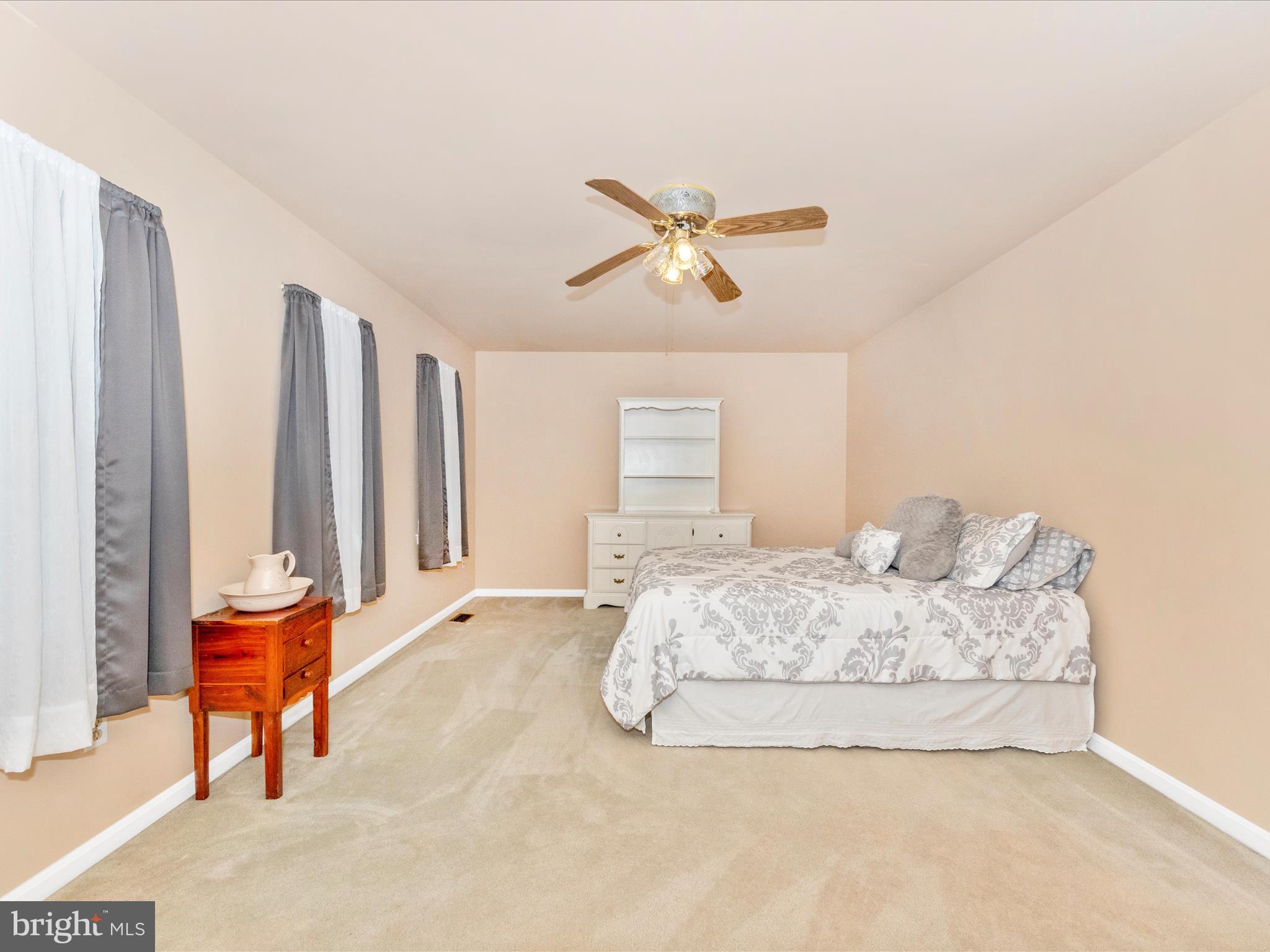 3180 HUNTING CREEK ROAD