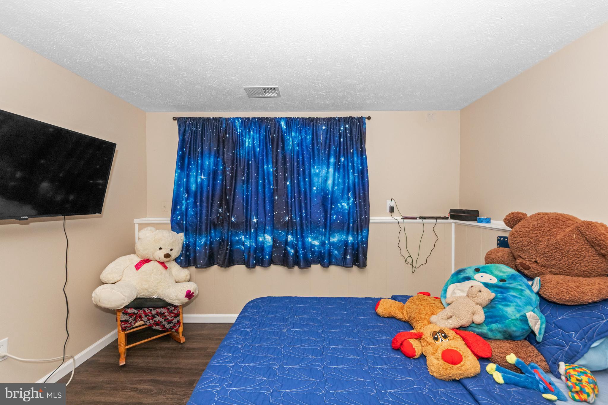 1603 DOGWOOD DRIVE