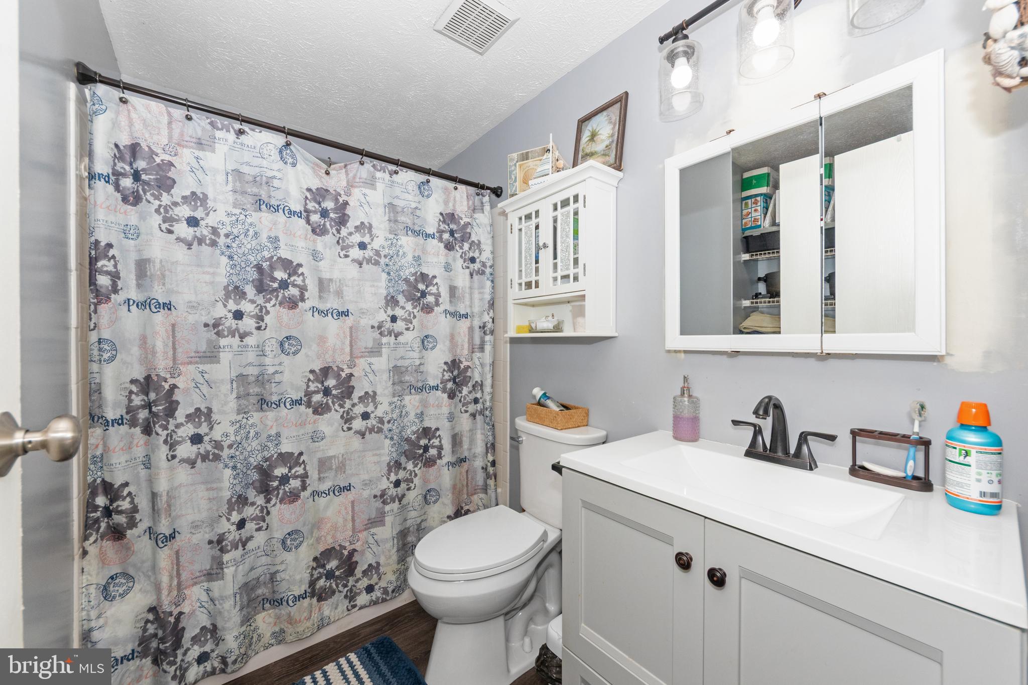 1603 DOGWOOD DRIVE