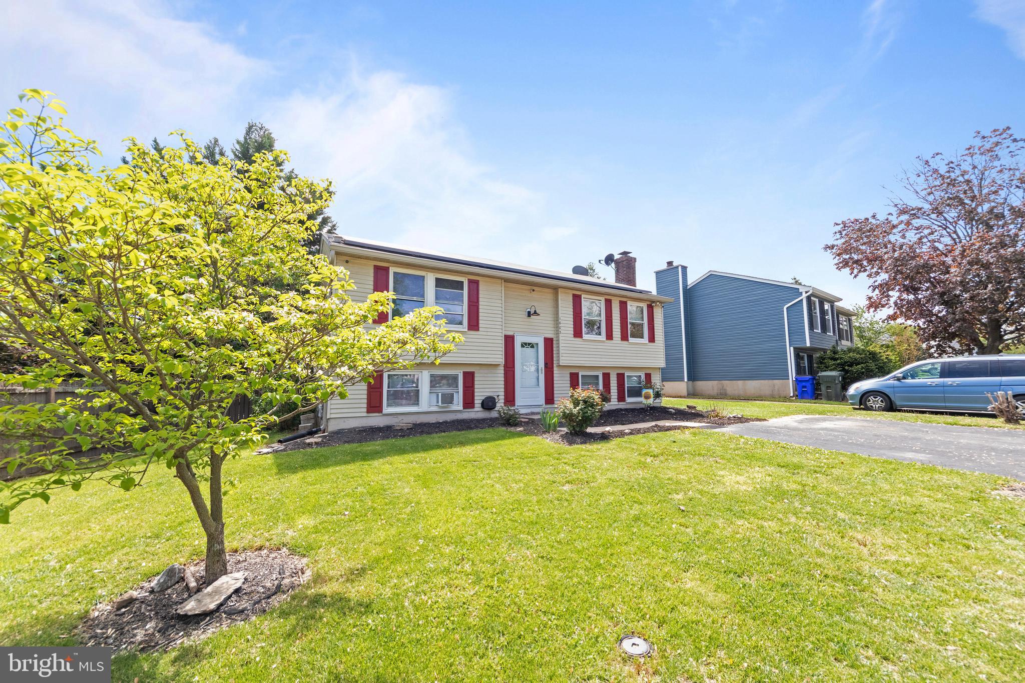 1603 DOGWOOD DRIVE