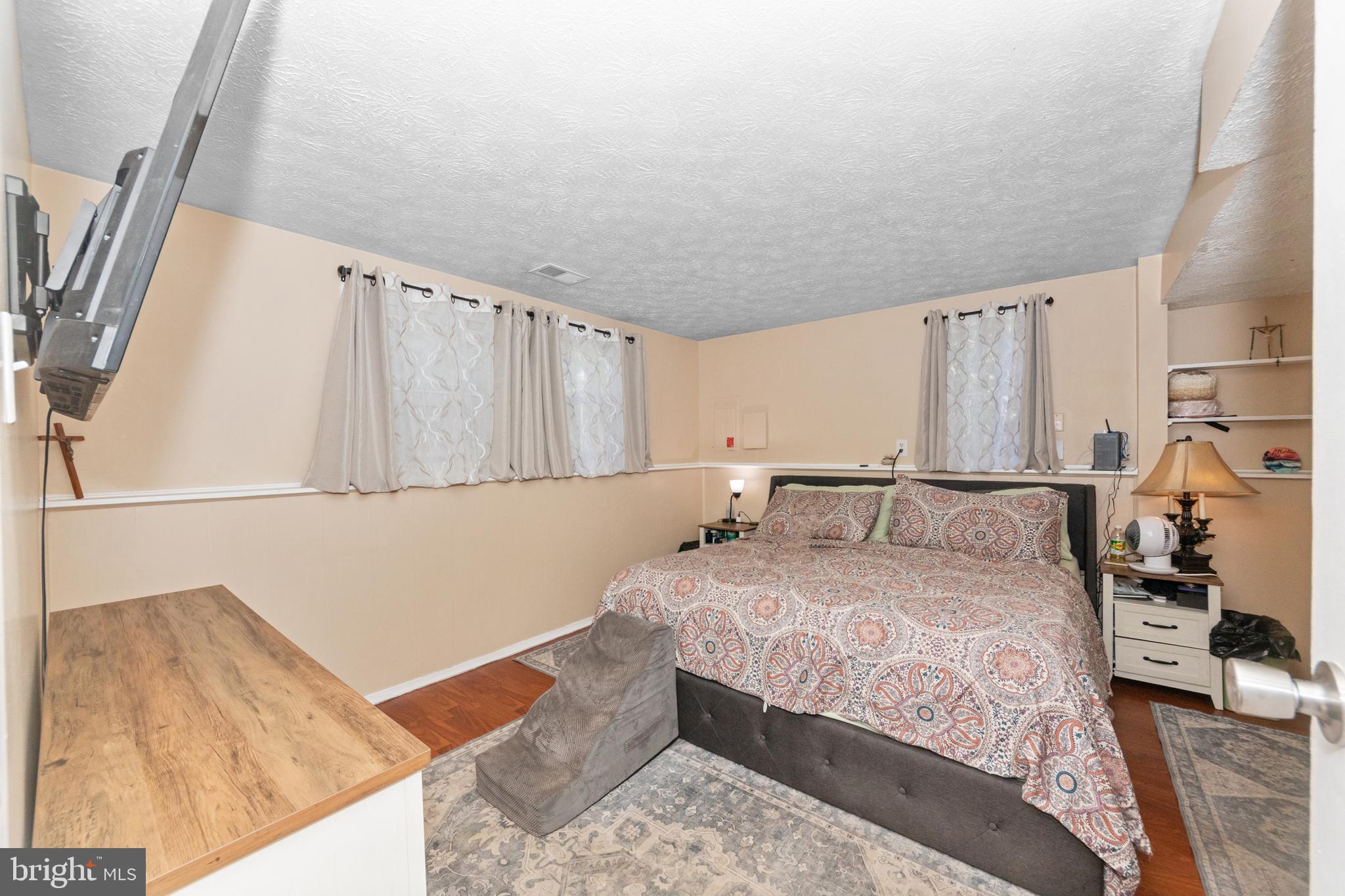 1603 DOGWOOD DRIVE