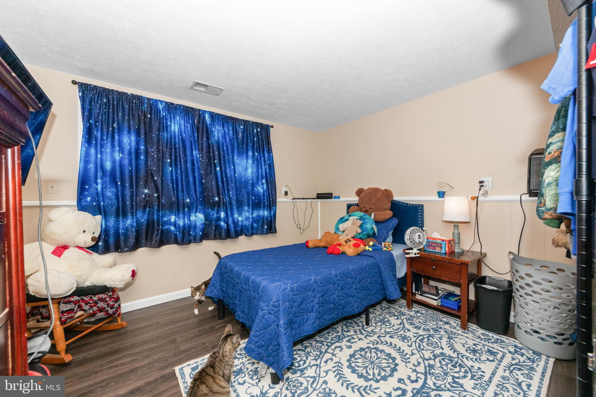 1603 DOGWOOD DRIVE