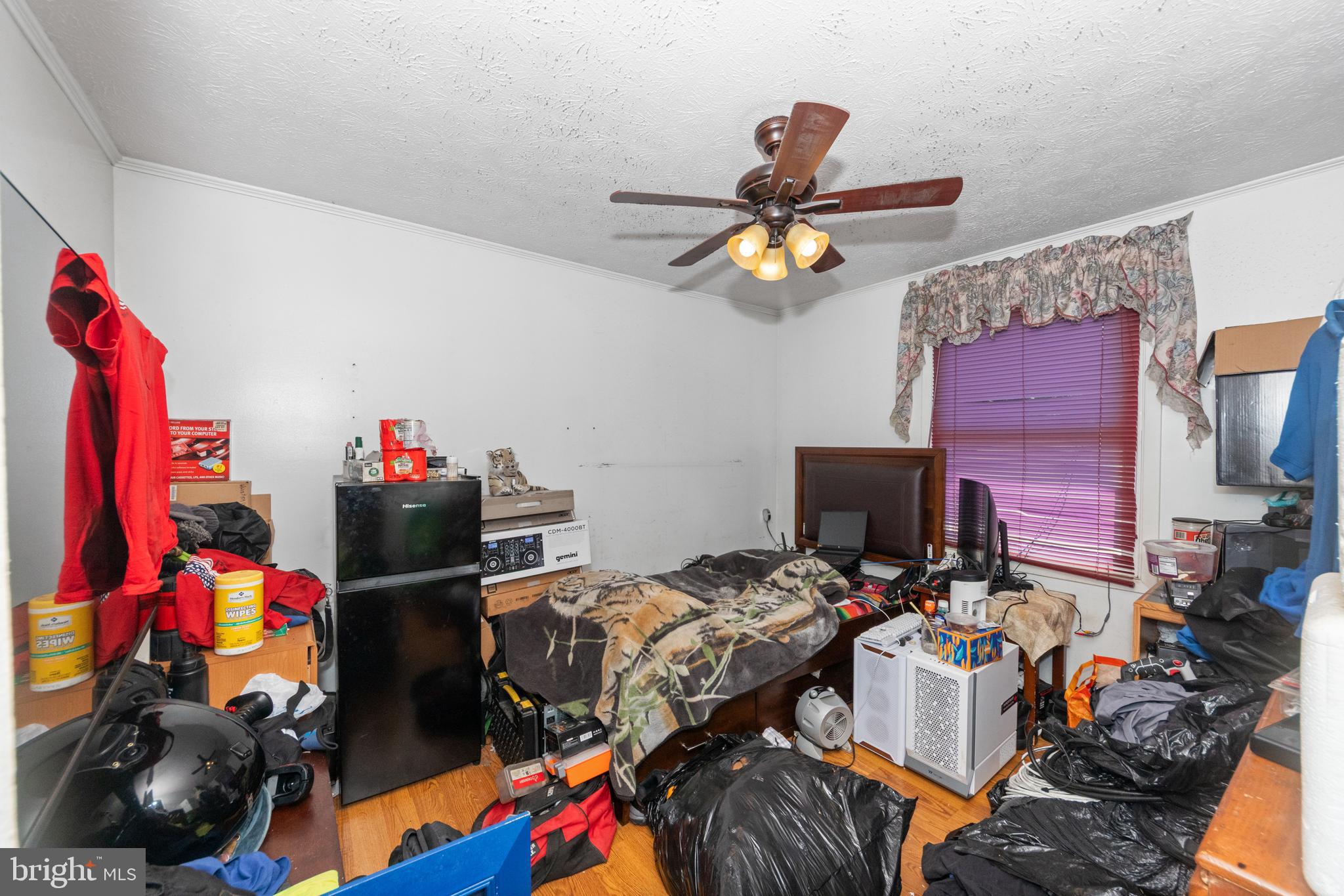 1603 DOGWOOD DRIVE