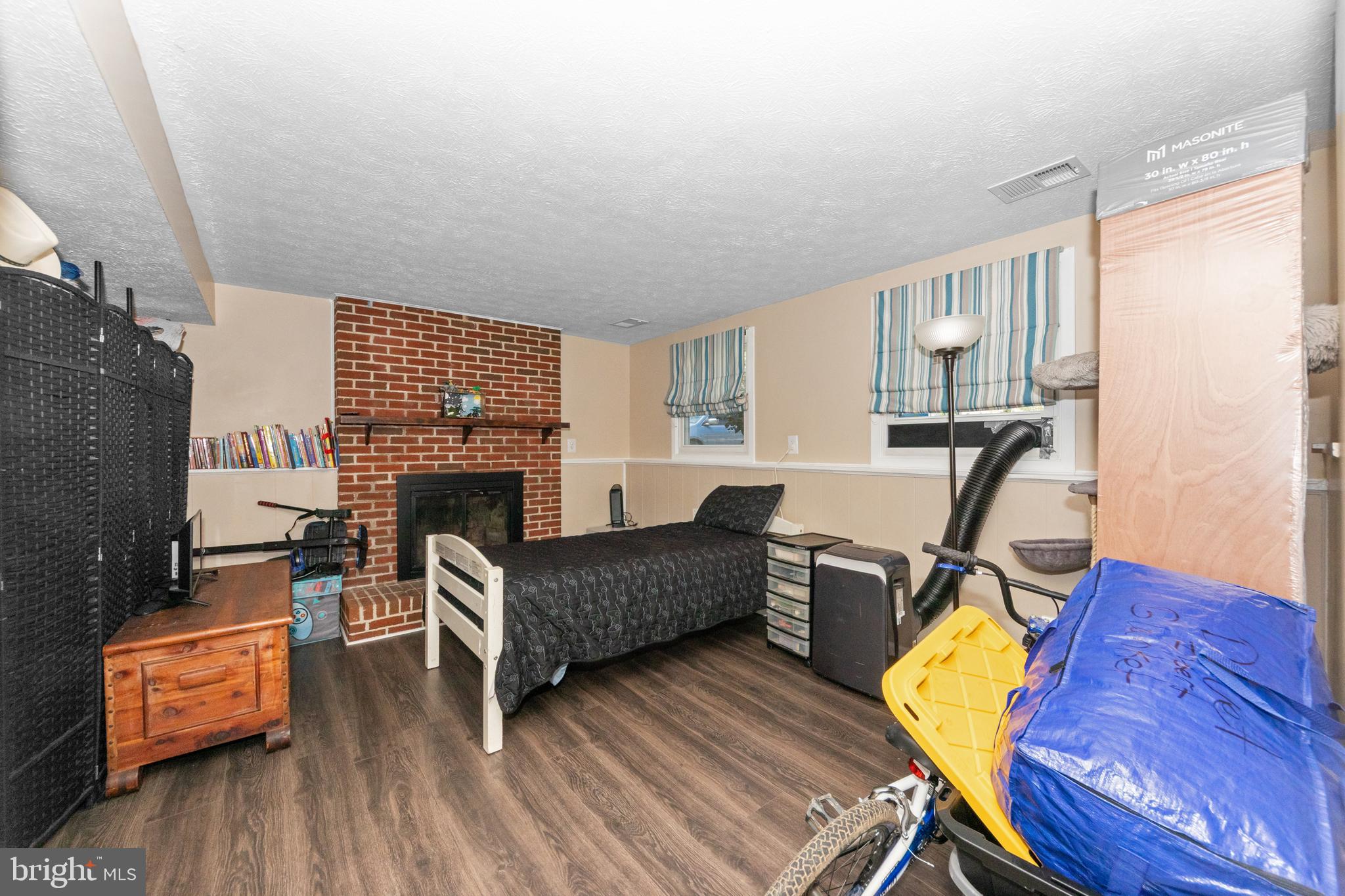 1603 DOGWOOD DRIVE
