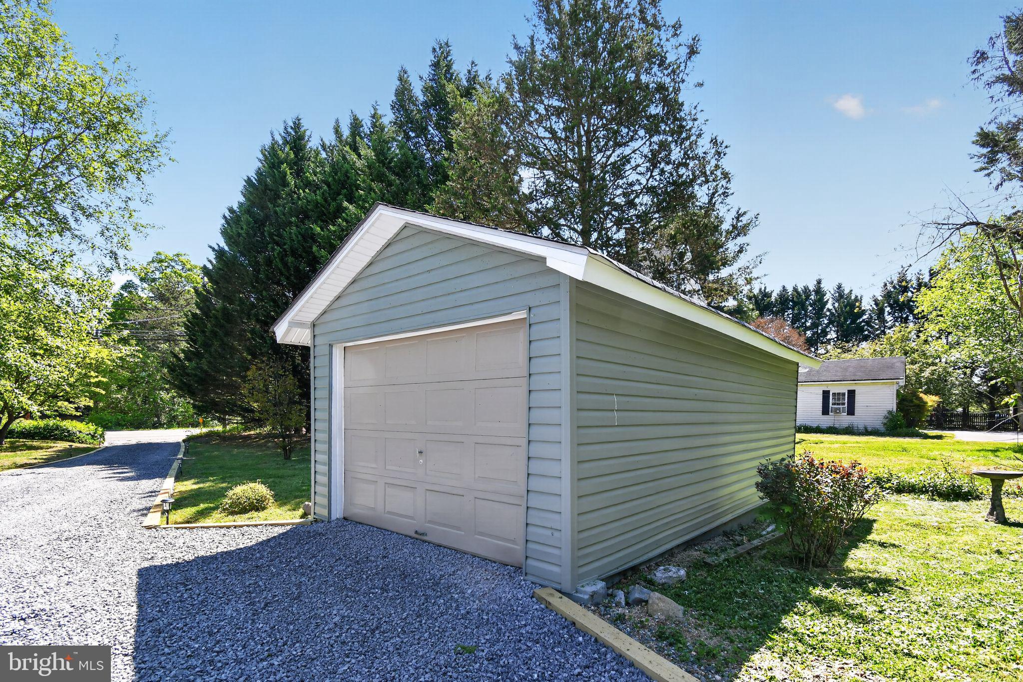 10807 FRANK TIPPETT ROAD