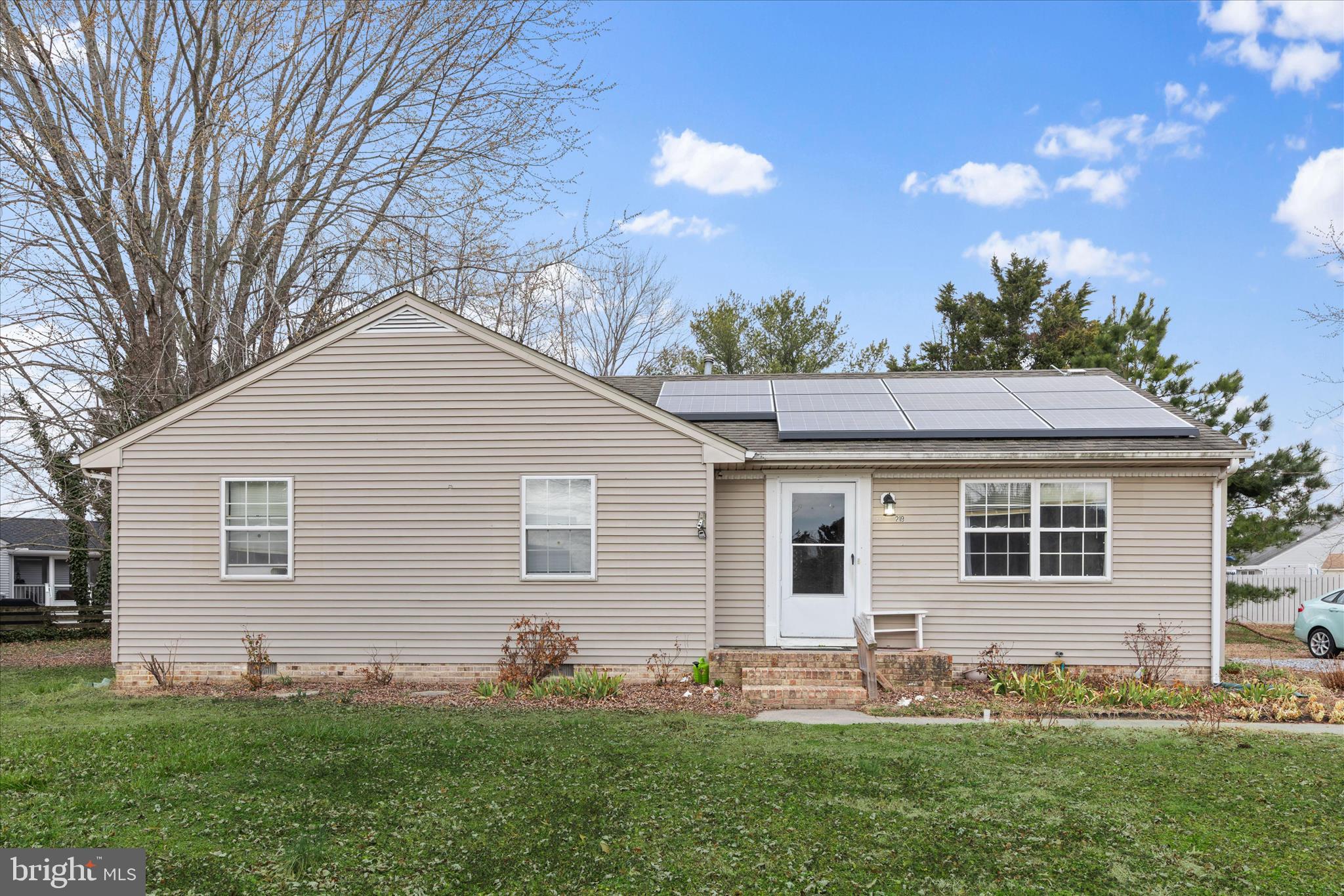 219 MILDALE DRIVE