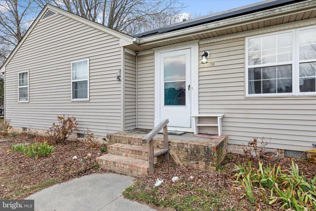 219 MILDALE DRIVE
