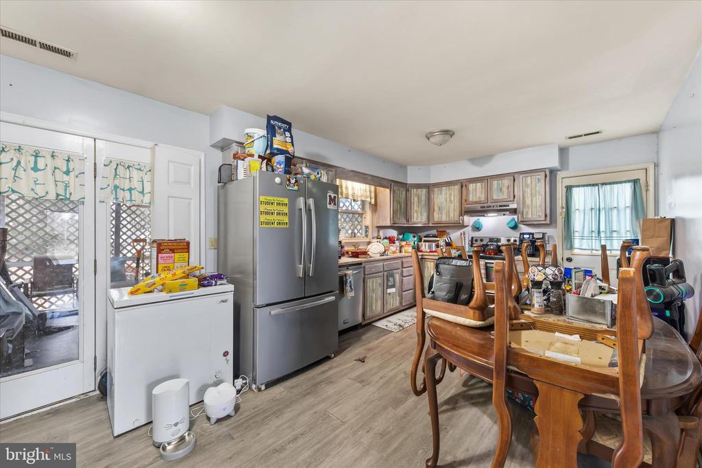 219 MILDALE DRIVE