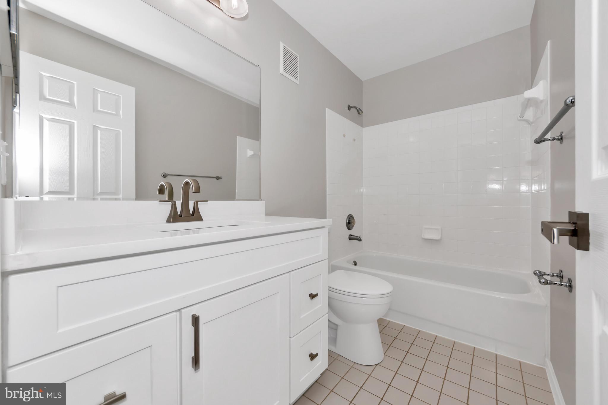 6323 FRANCONIA COMMONS DRIVE