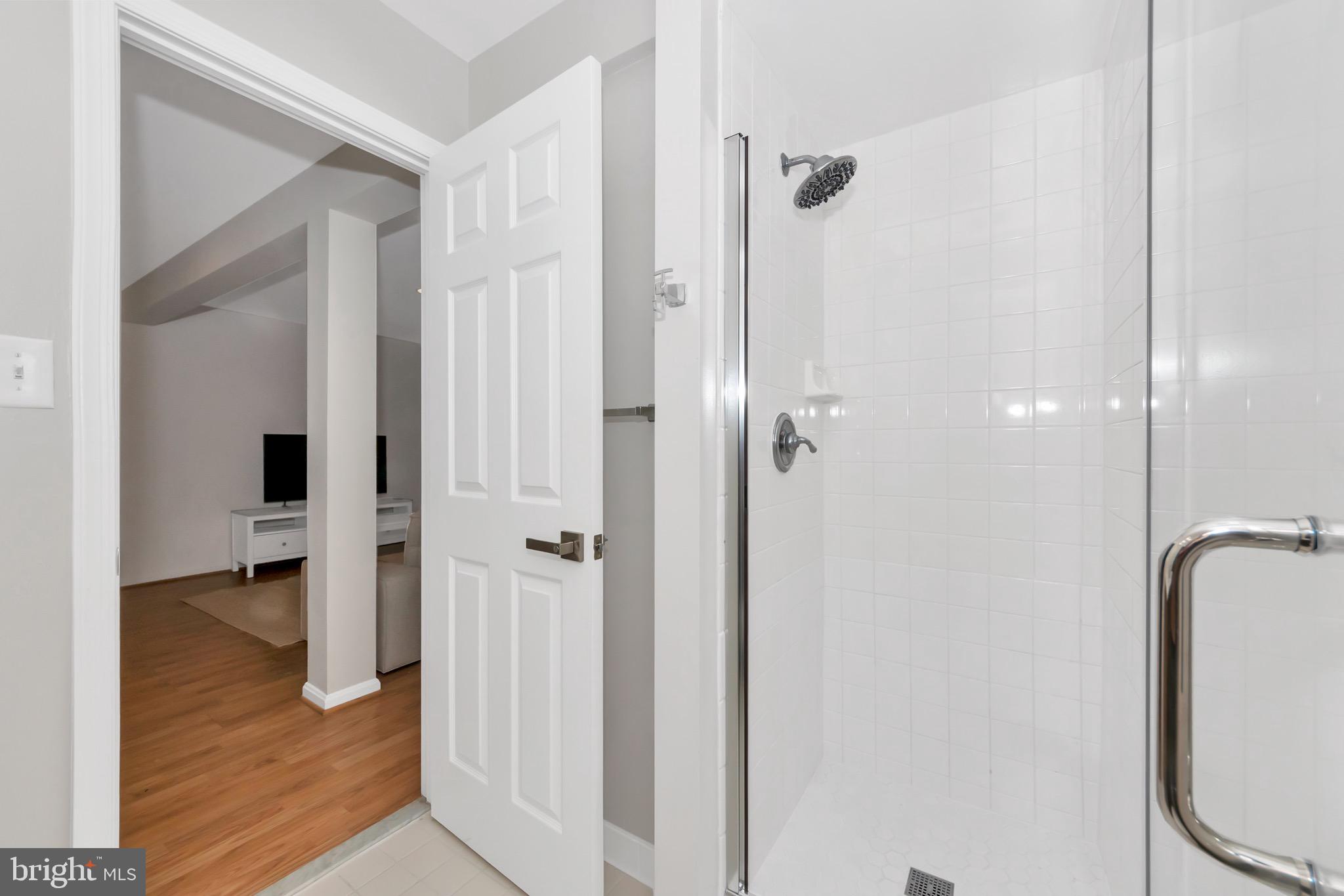 6323 FRANCONIA COMMONS DRIVE