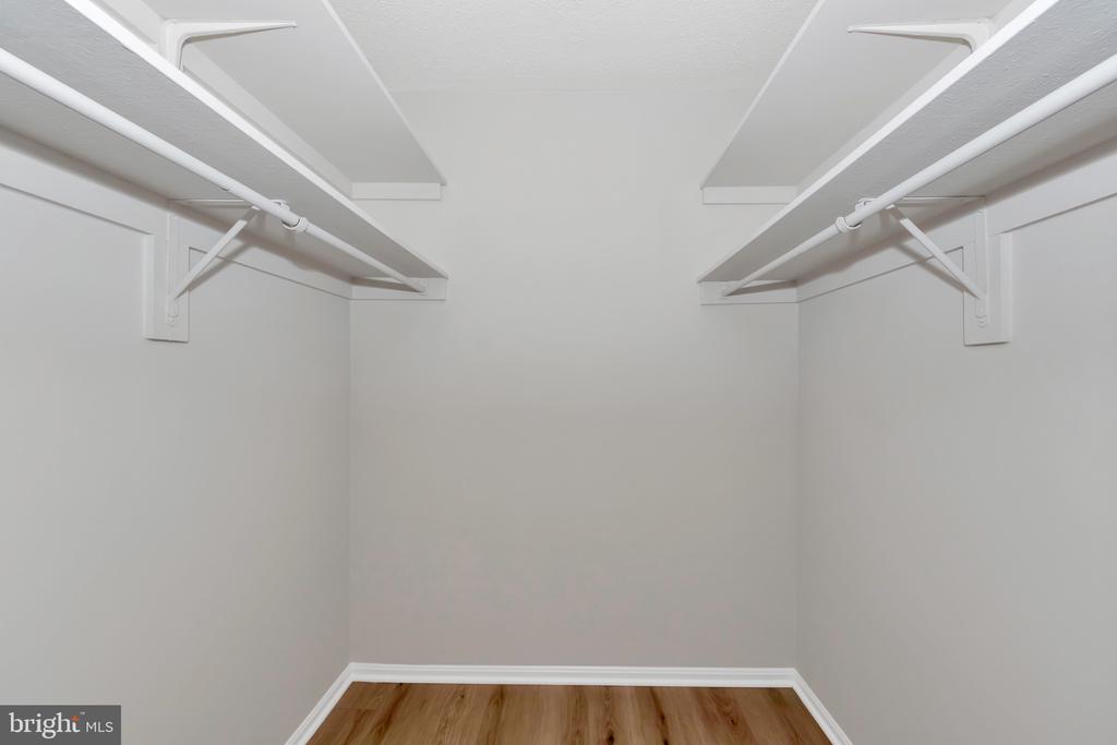 5904 MOUNT EAGLE DRIVE 210