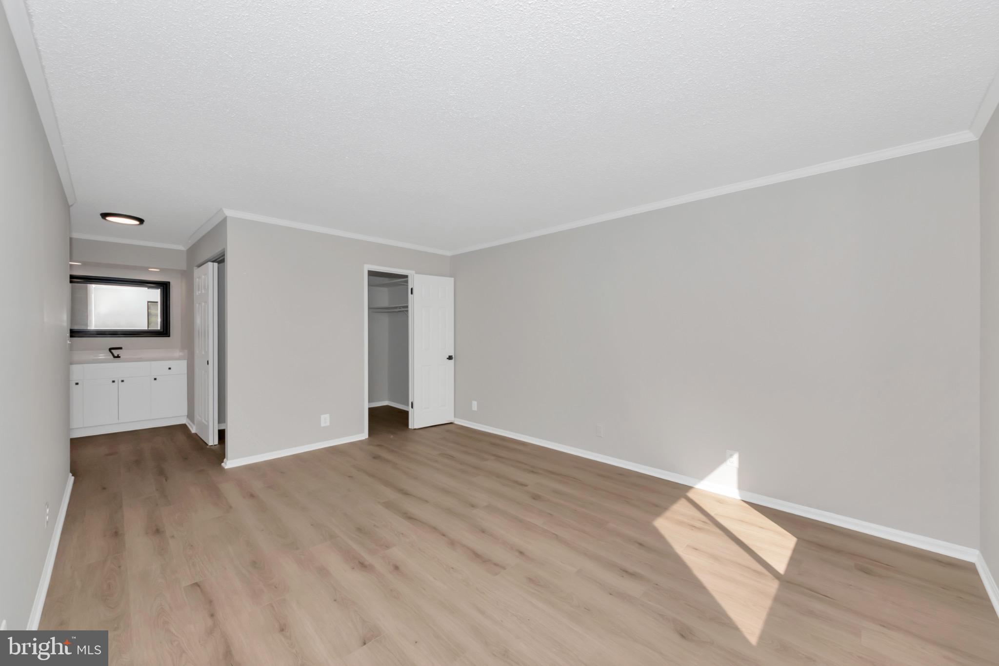 5904 MOUNT EAGLE DRIVE 210