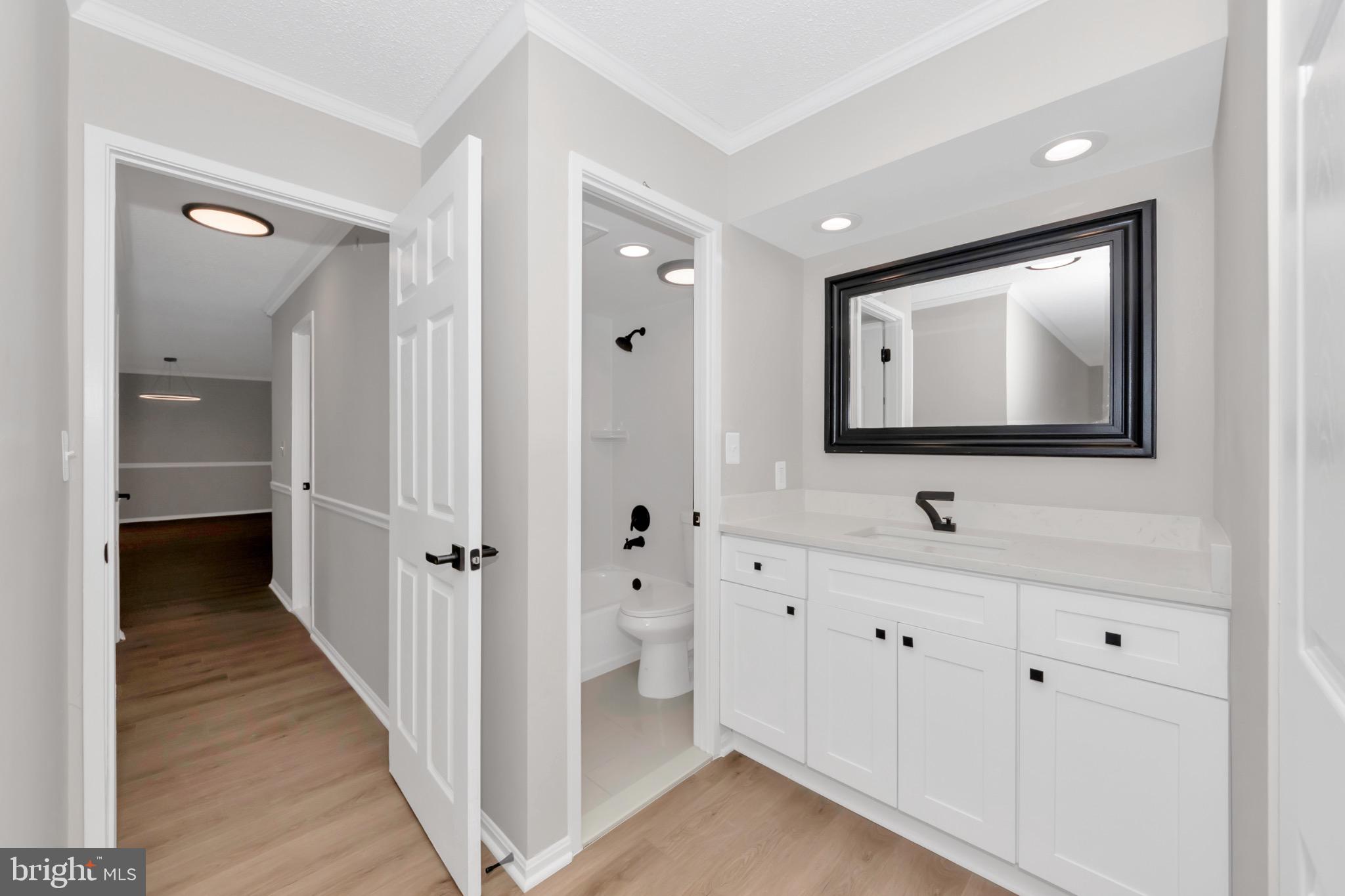 5904 MOUNT EAGLE DRIVE 210