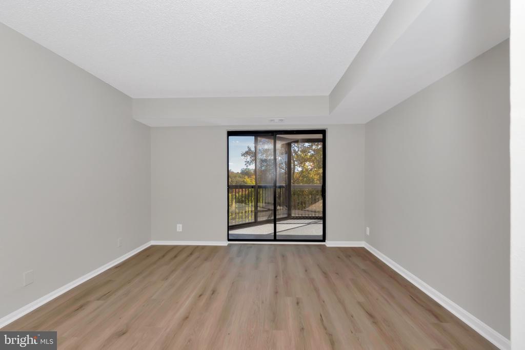 5904 MOUNT EAGLE DRIVE 210