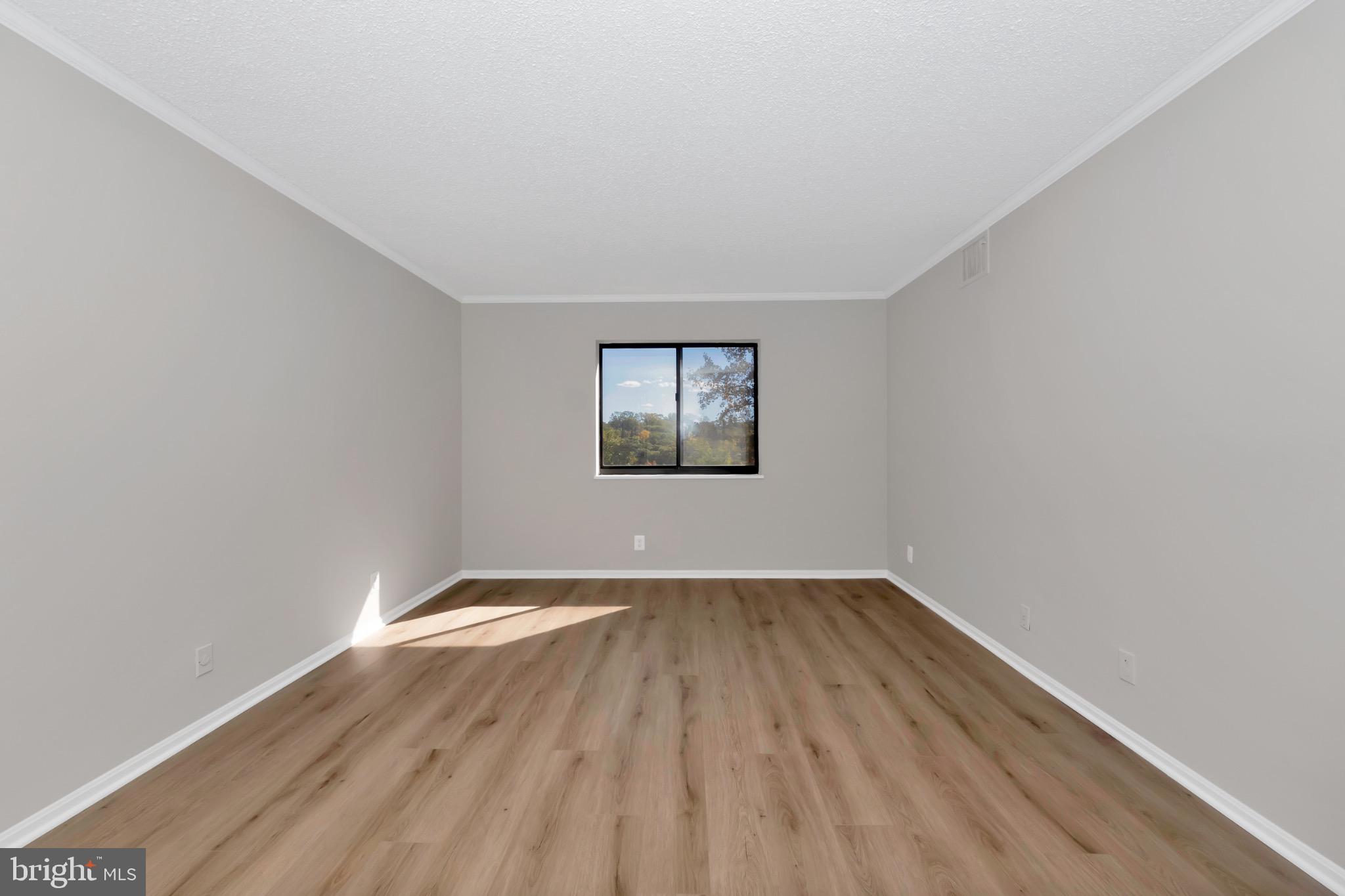 5904 MOUNT EAGLE DRIVE 210