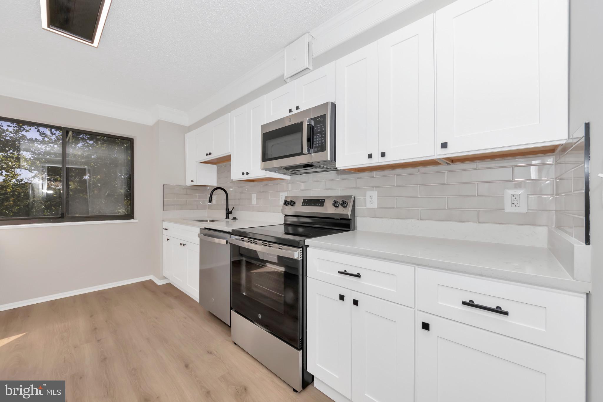 5904 MOUNT EAGLE DRIVE 210