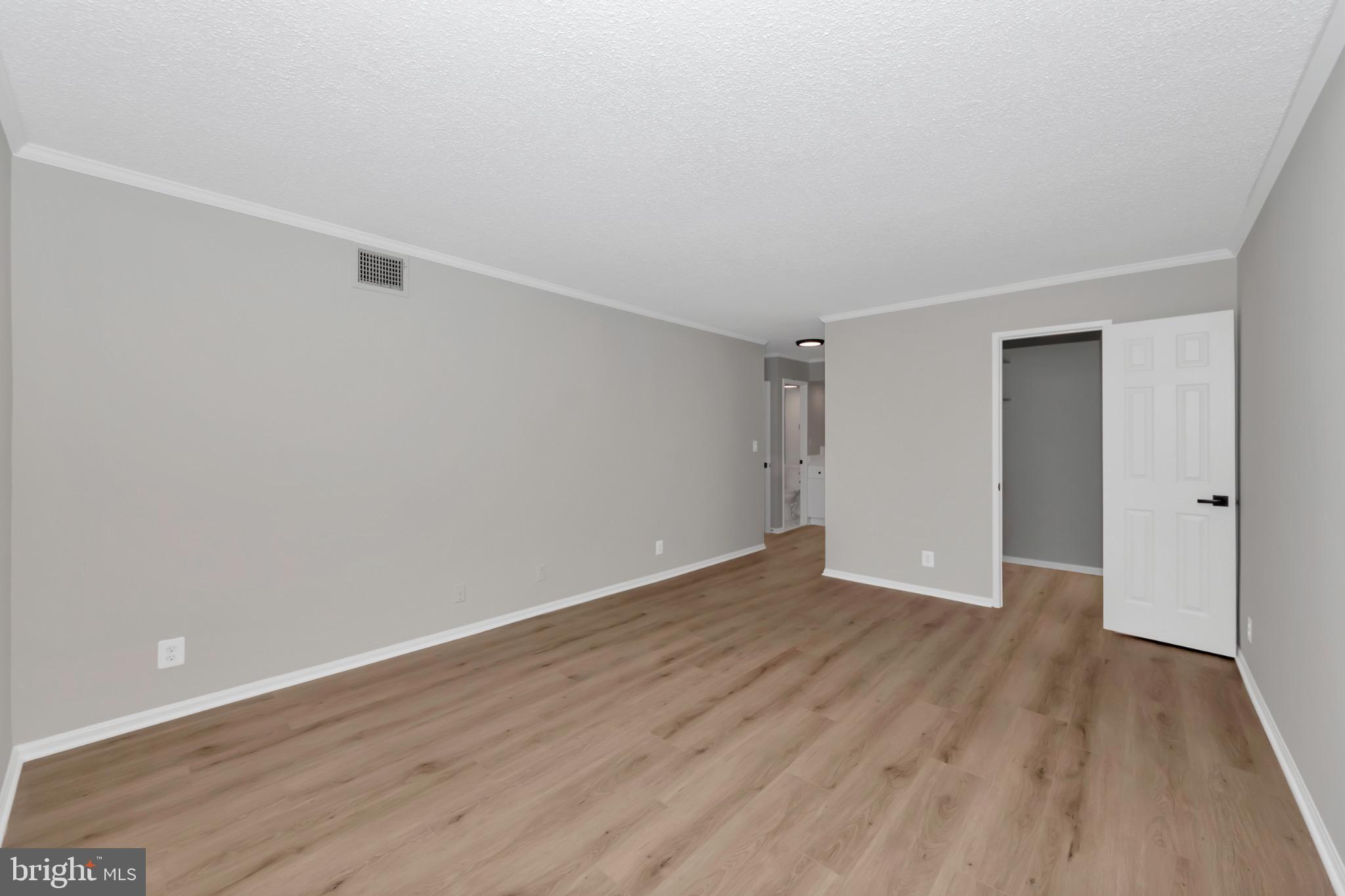 5904 MOUNT EAGLE DRIVE 210