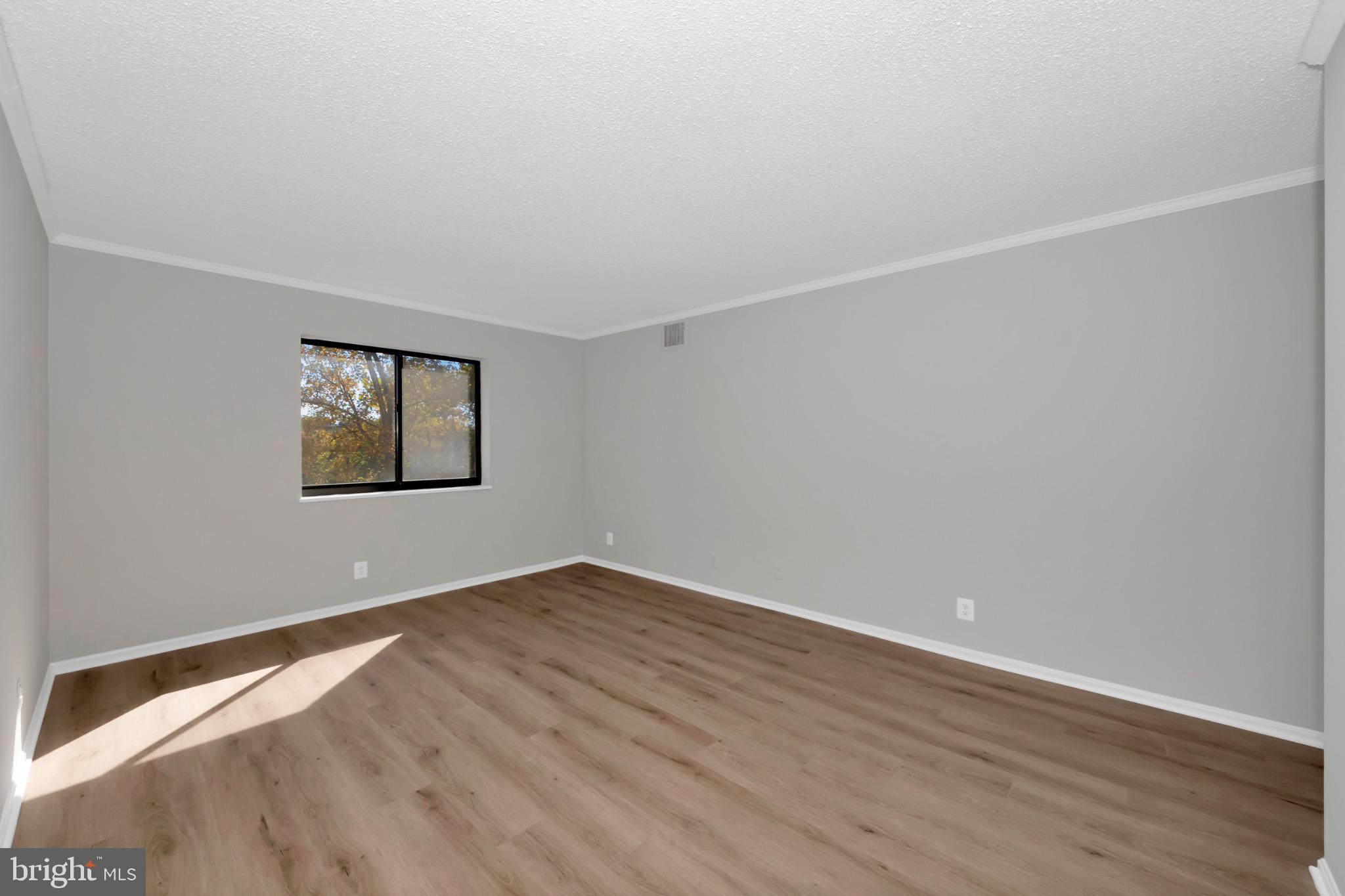 5904 MOUNT EAGLE DRIVE 210