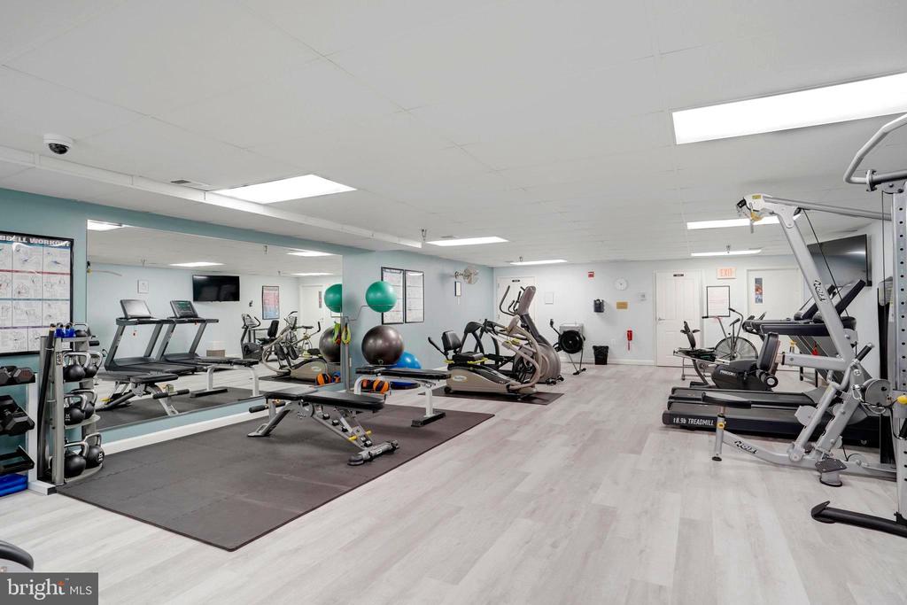 440 BELMONT BAY DRIVE 406