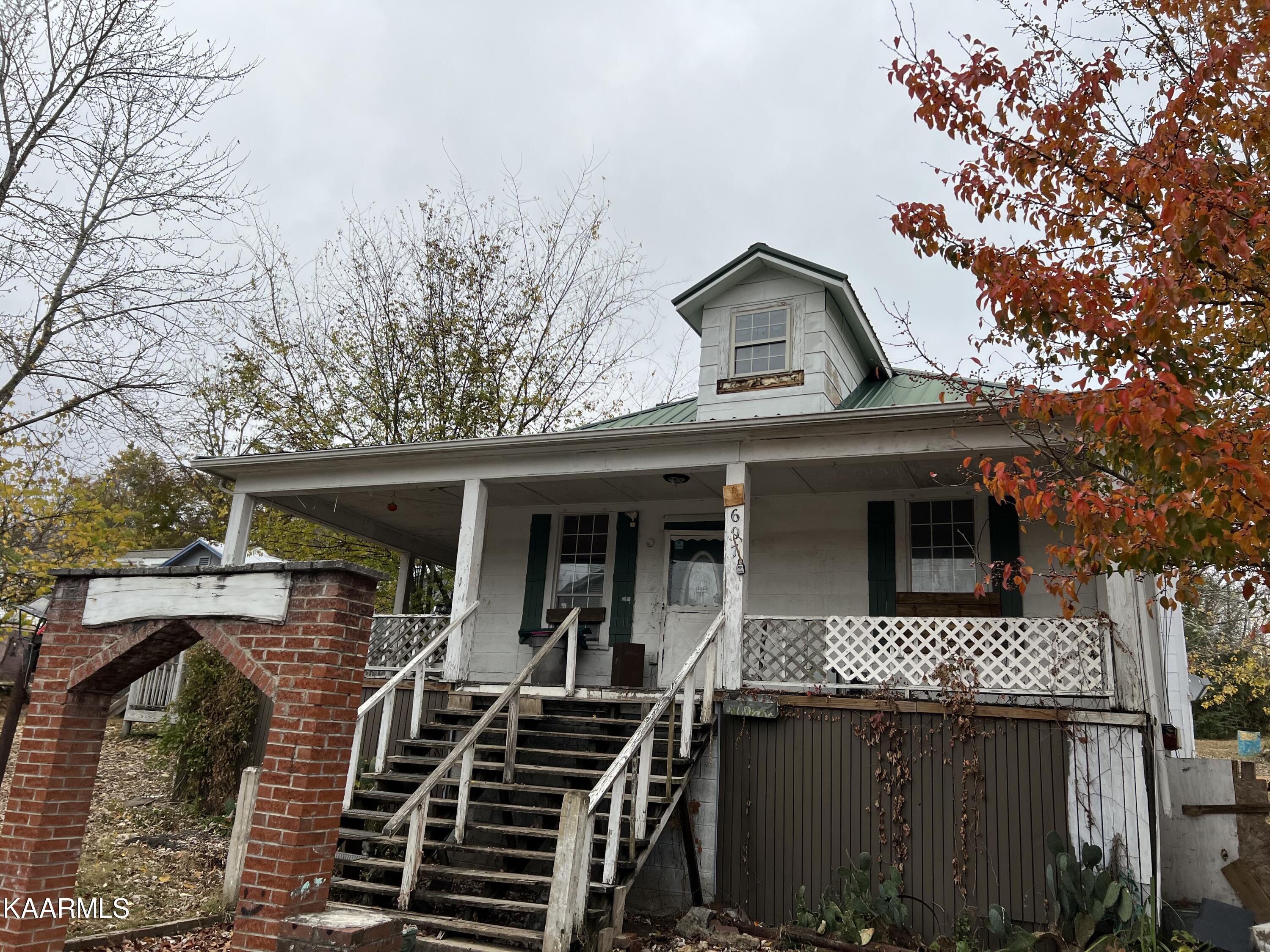 607 S Indiana Ave, LaFollette