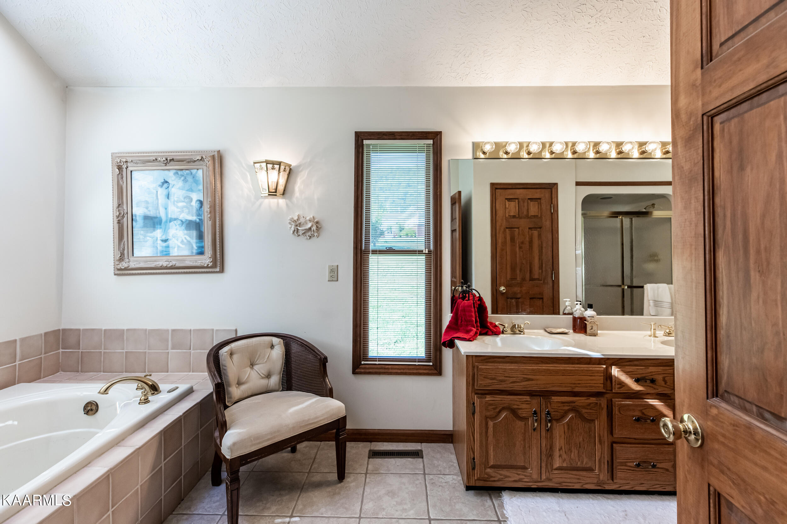 125 Foothills Circle, LaFollette