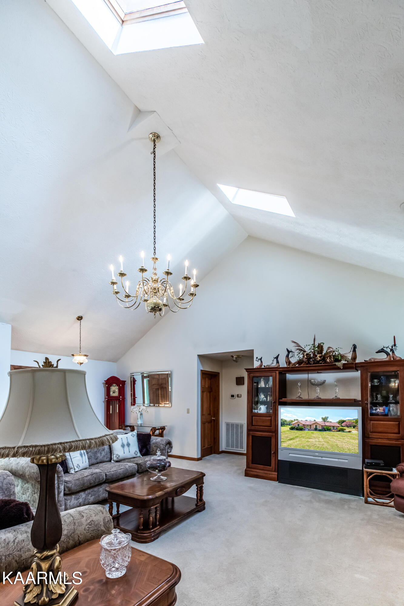 125 Foothills Circle, LaFollette