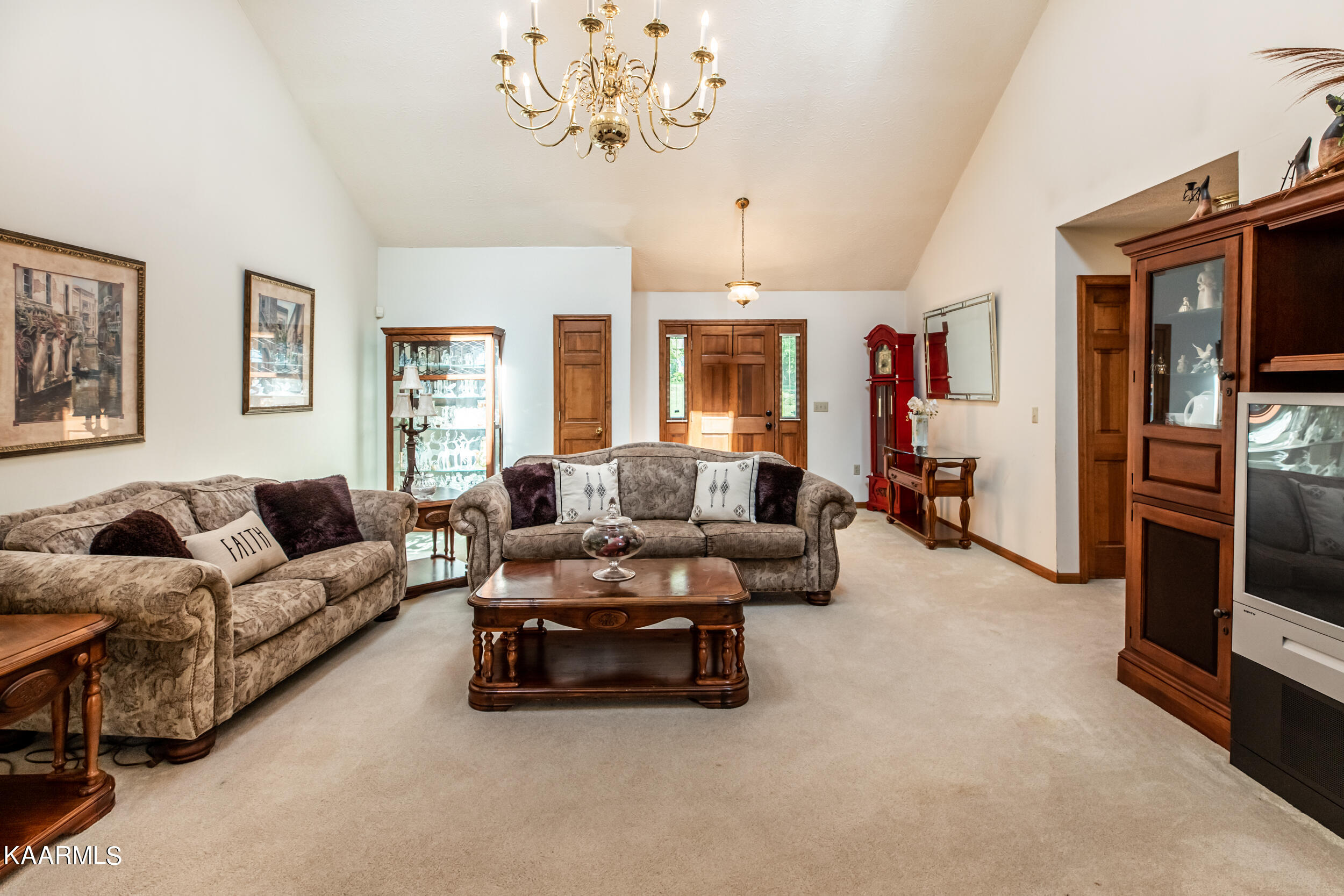 125 Foothills Circle, LaFollette