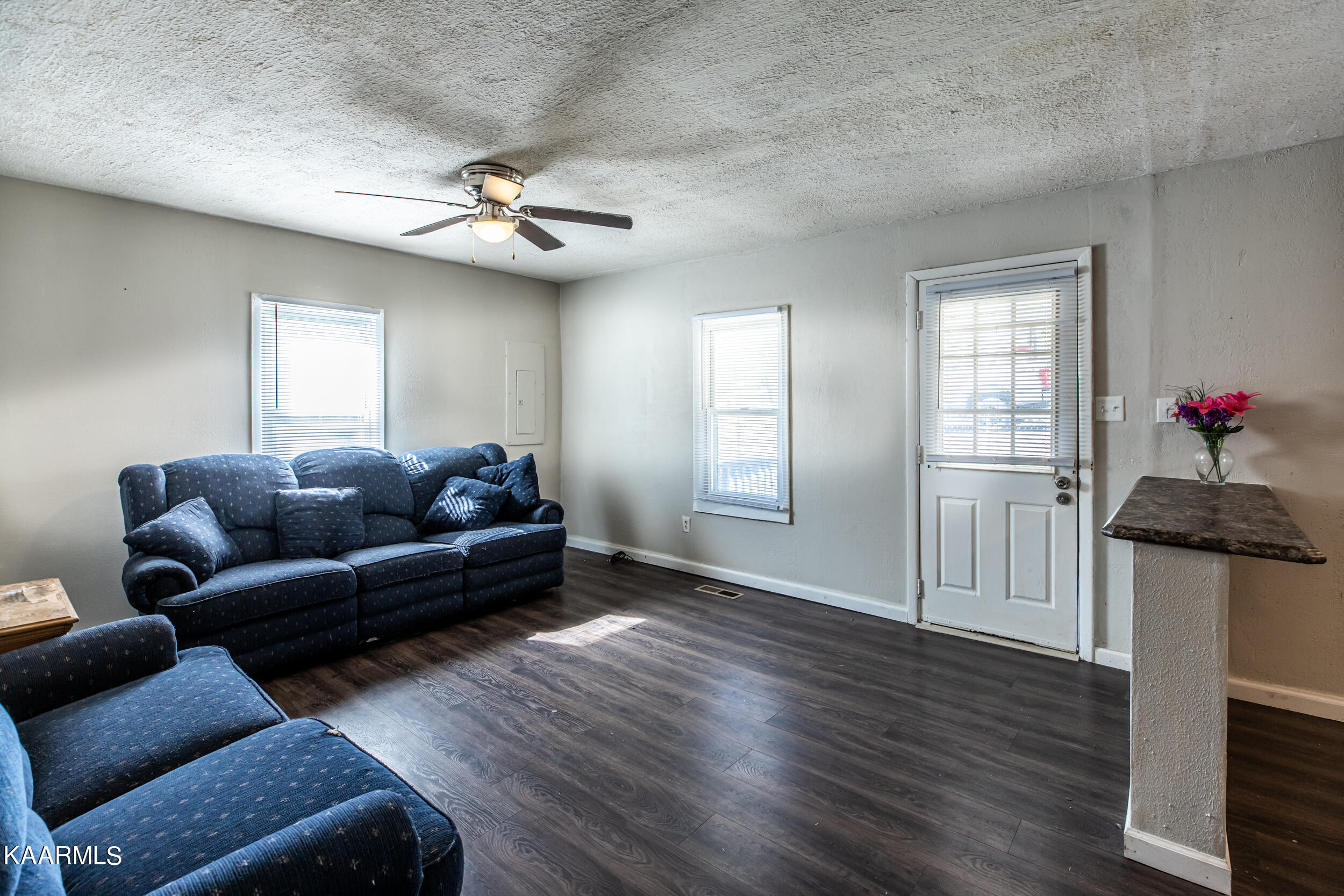 508 E Hemlock St, LaFollette