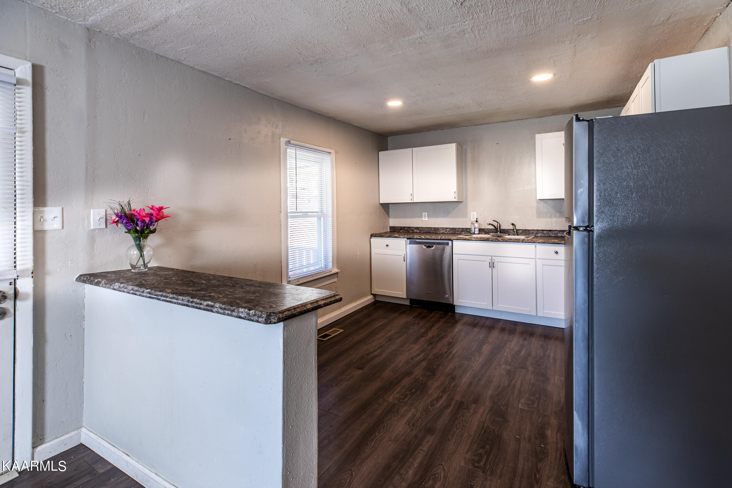 508 E Hemlock St, LaFollette