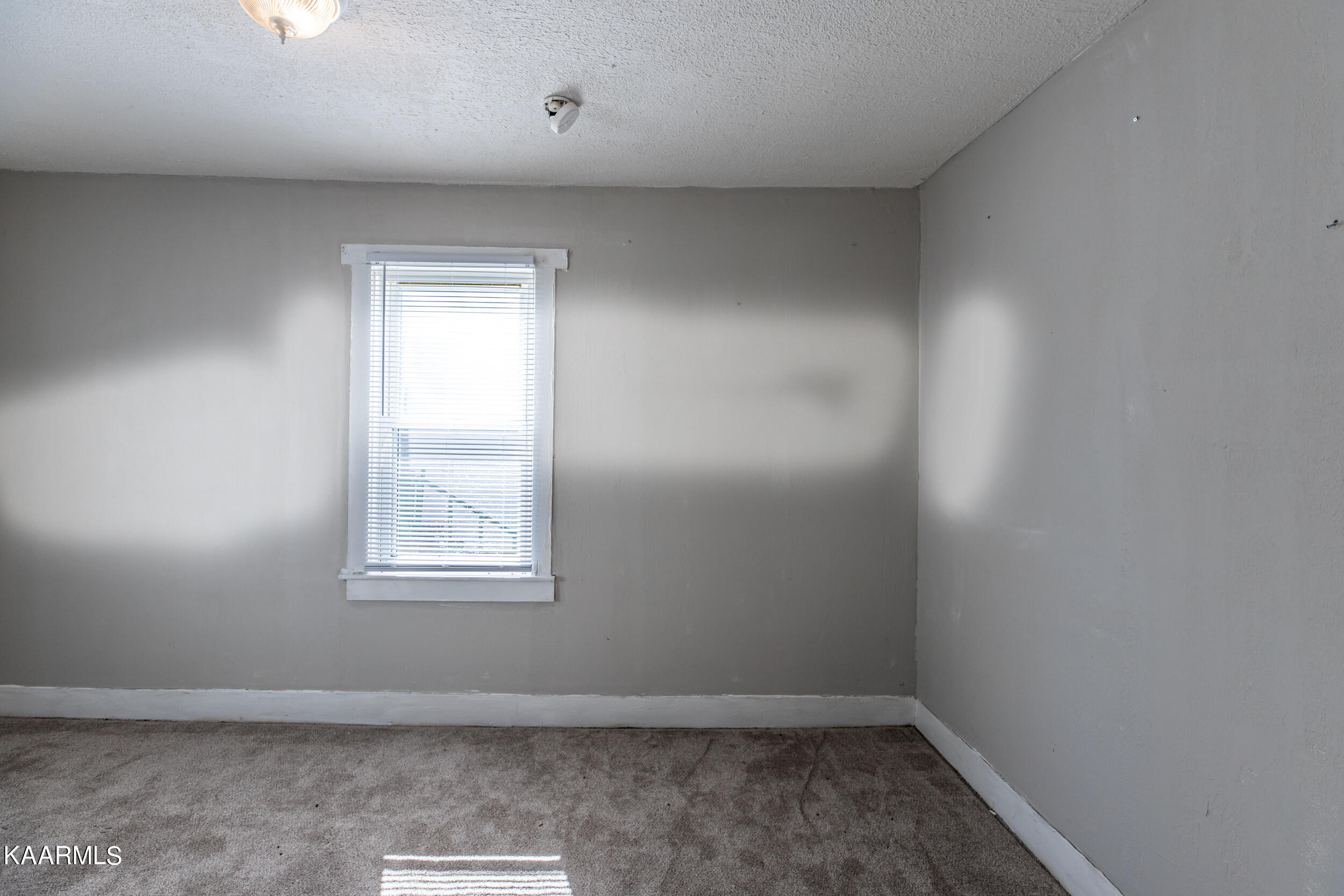 508 E Hemlock St, LaFollette