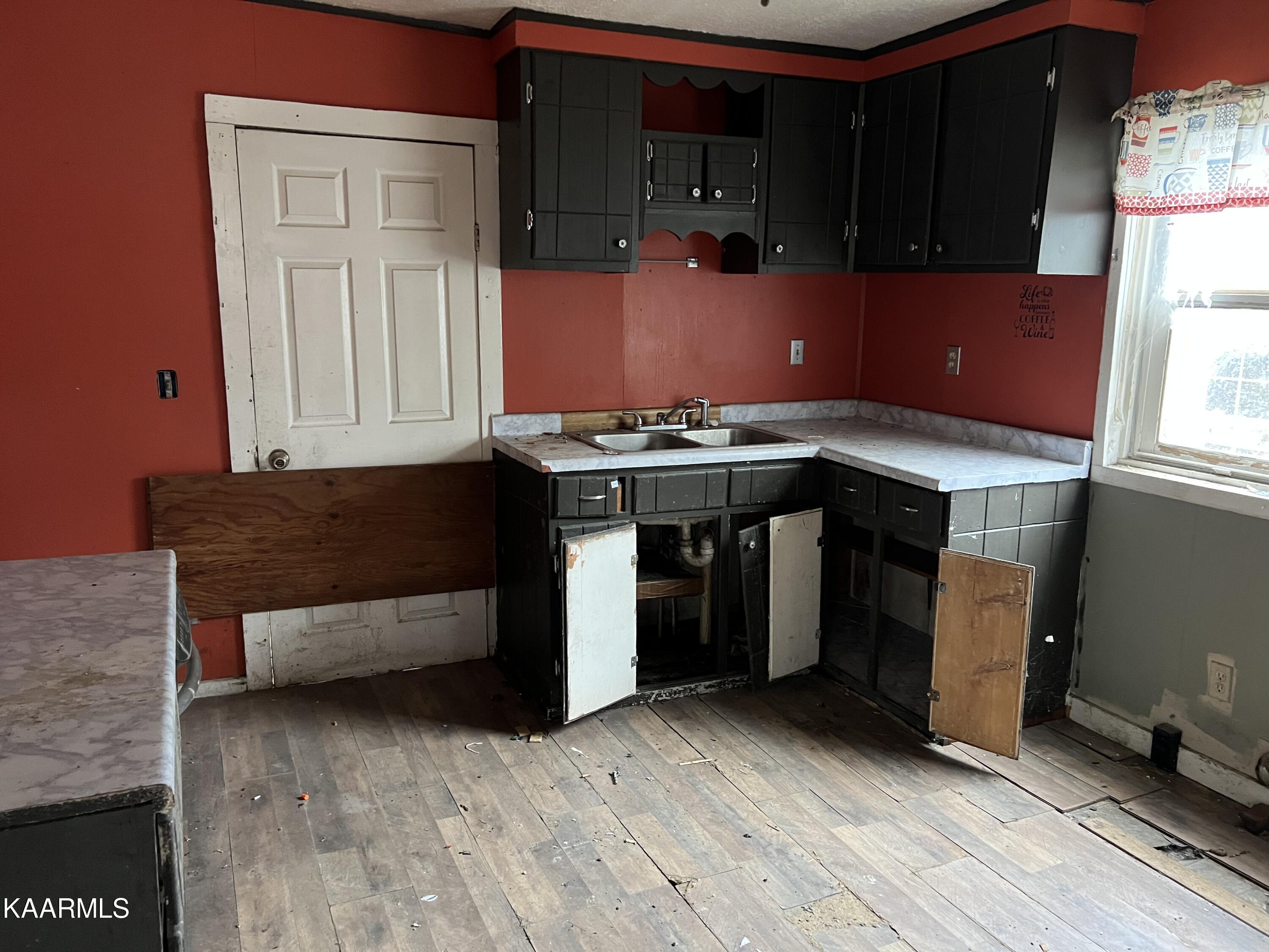 605 & 607 S Indiana Ave, LaFollette