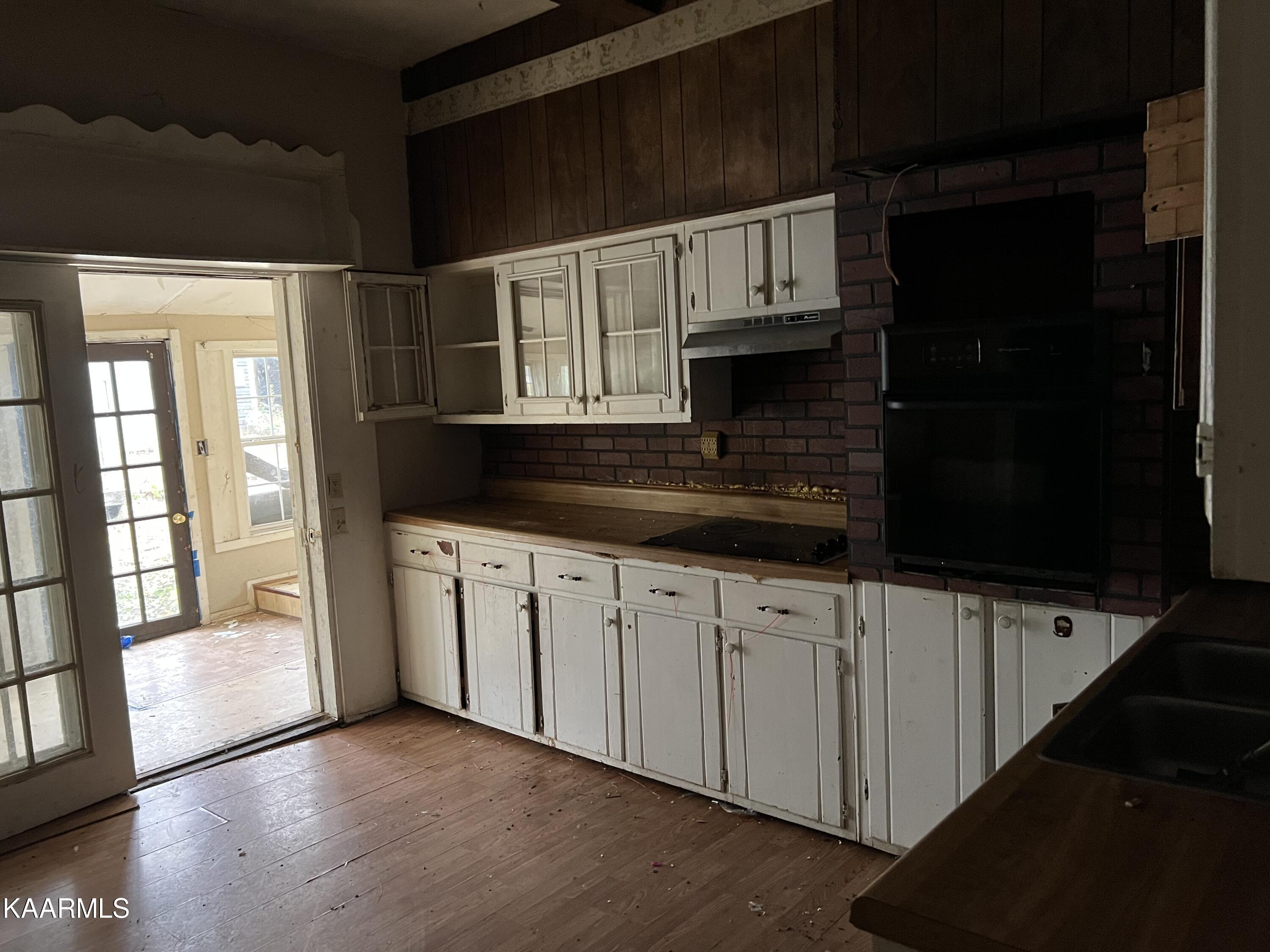 605 & 607 S Indiana Ave, LaFollette