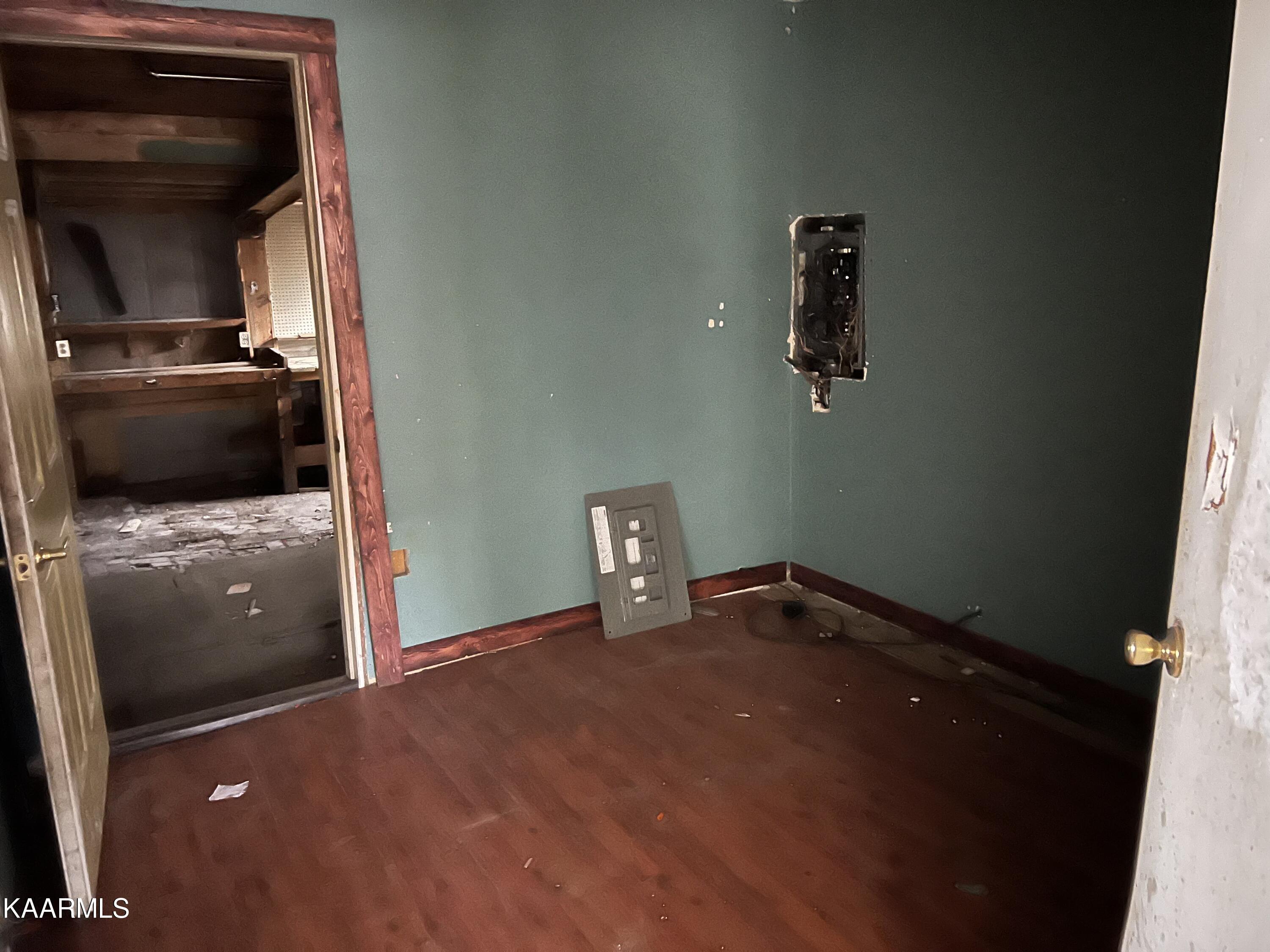 605 & 607 S Indiana Ave, LaFollette