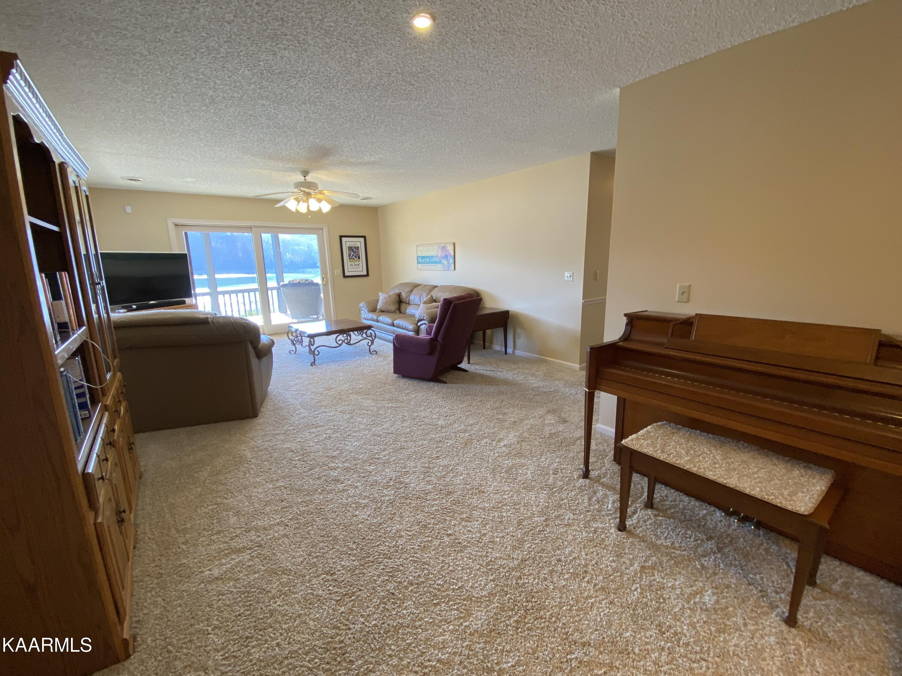 1642 Deerfield Way, LaFollette