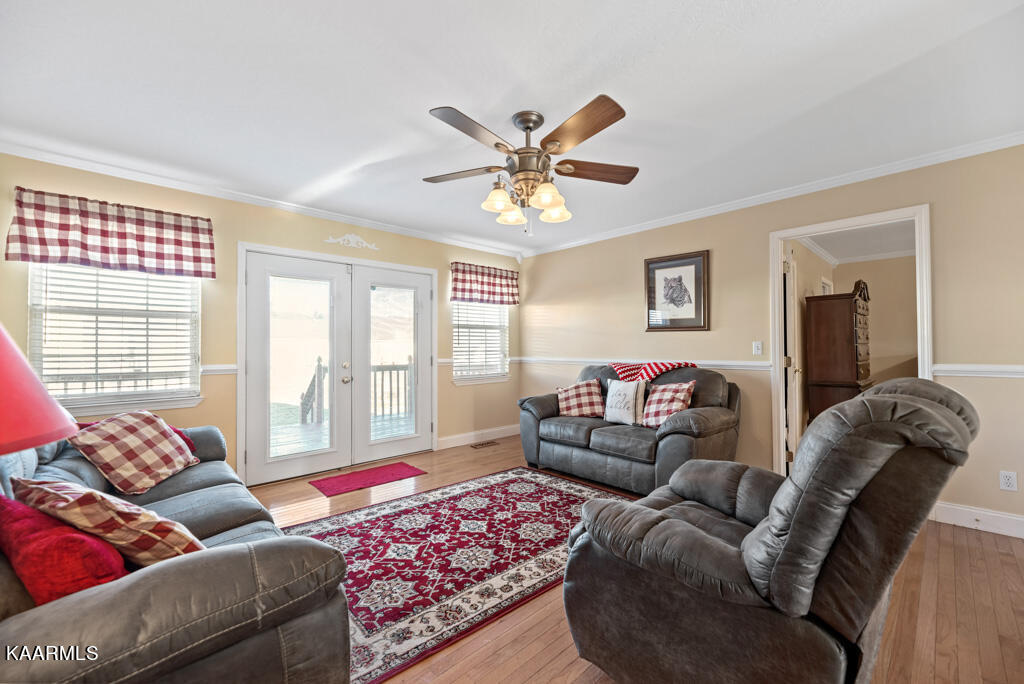 452 Clover Circle
