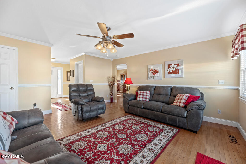 452 Clover Circle