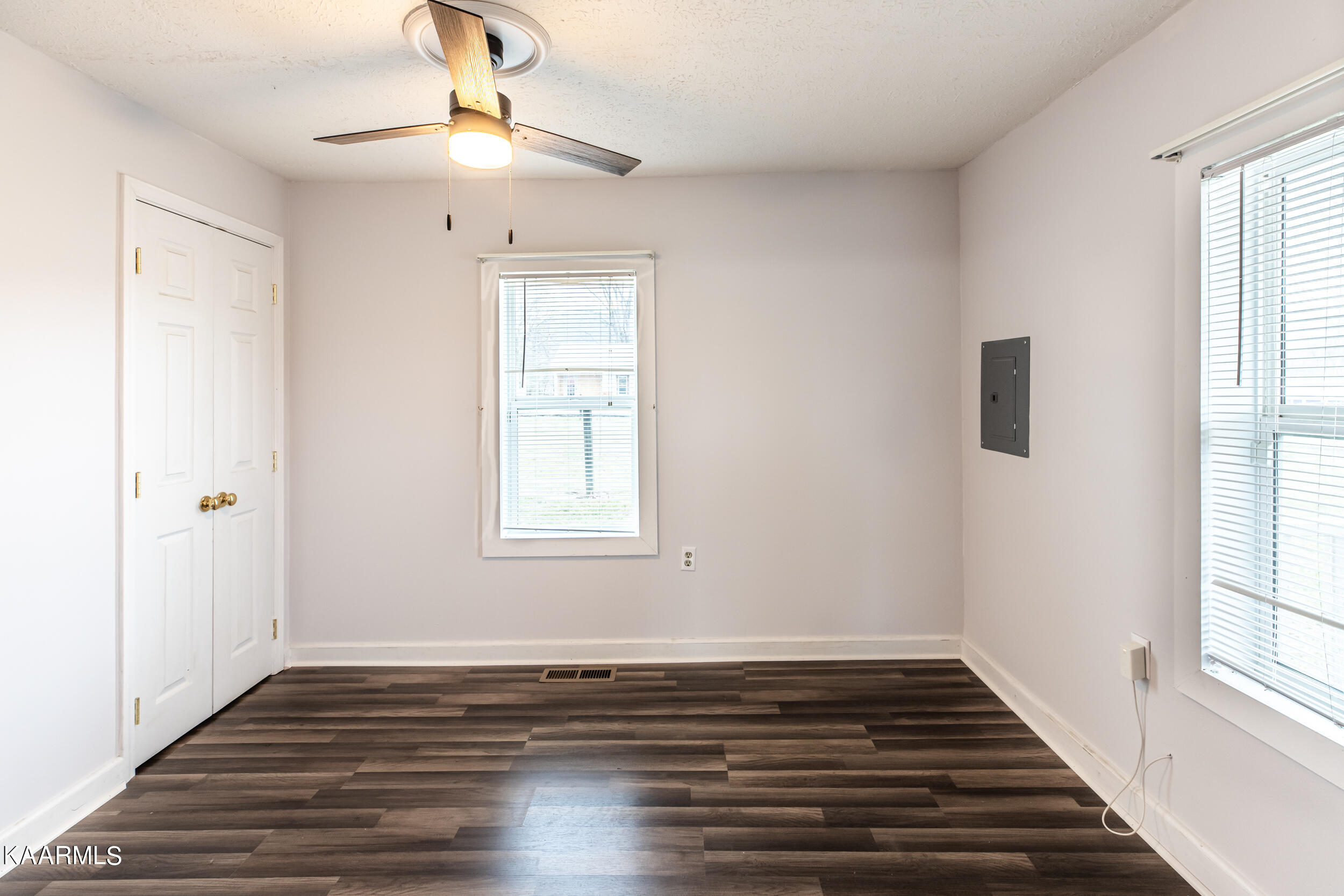 502 S 12th St, LaFollette