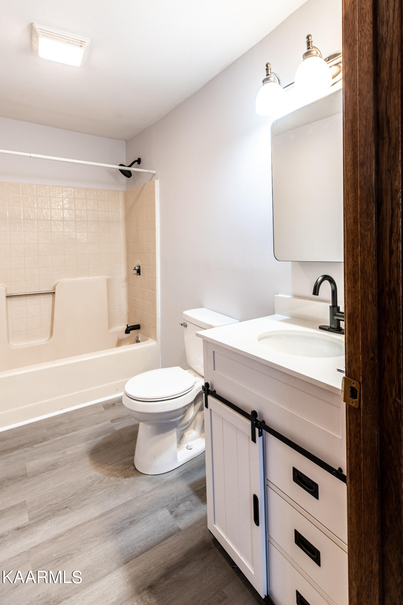 502 S 12th St, LaFollette