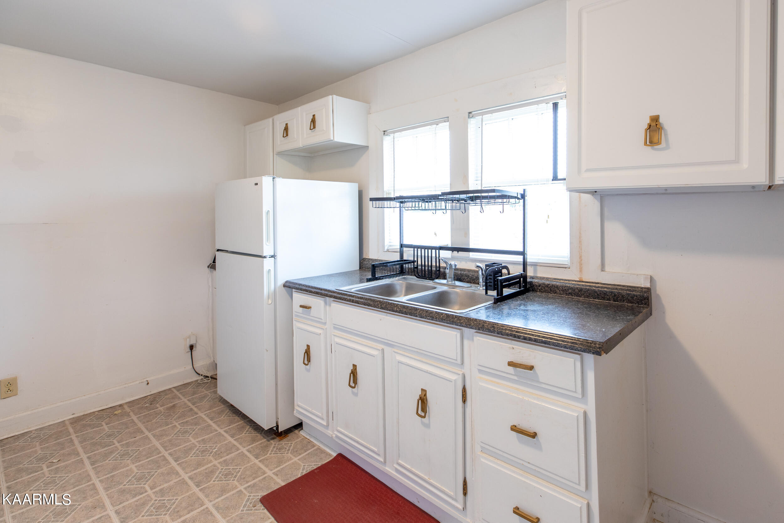 502 S 12th St, LaFollette