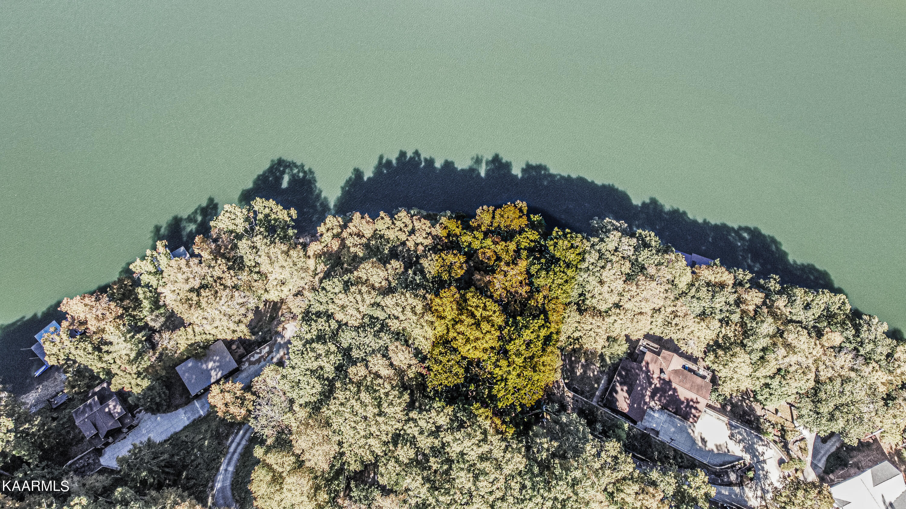 319 S Shorewood Drive