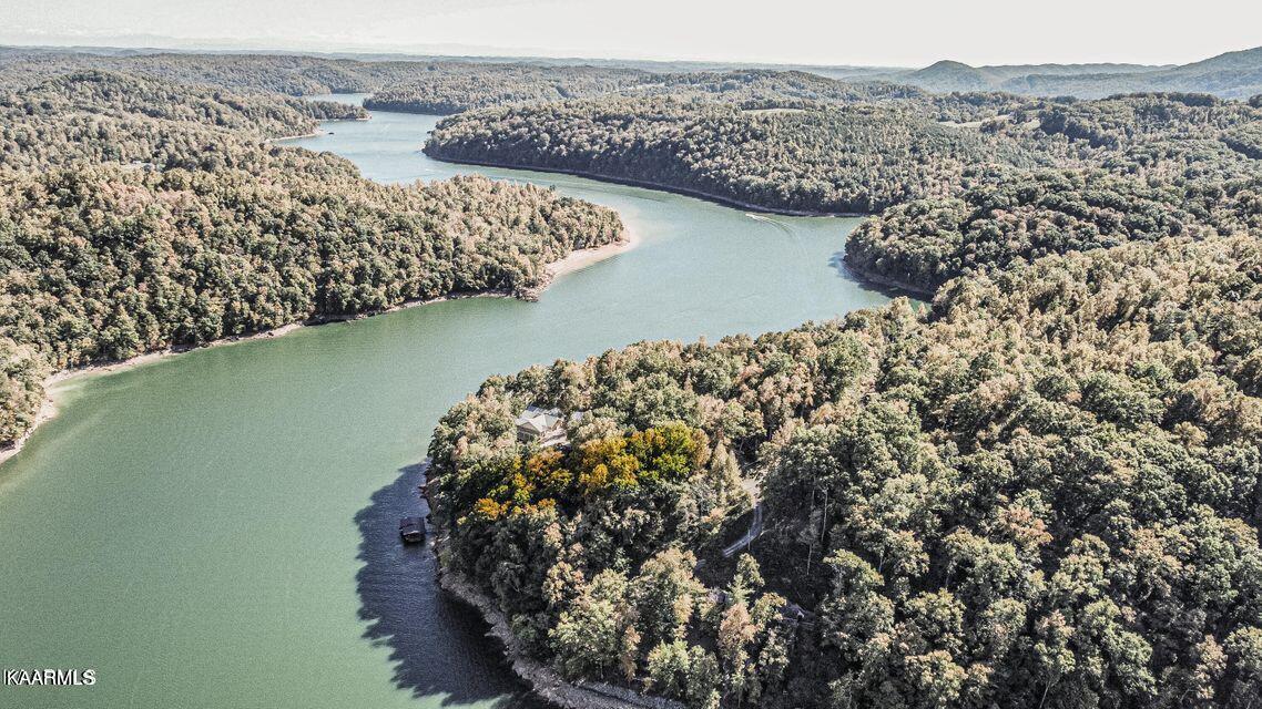 327 S Shorewood Drive