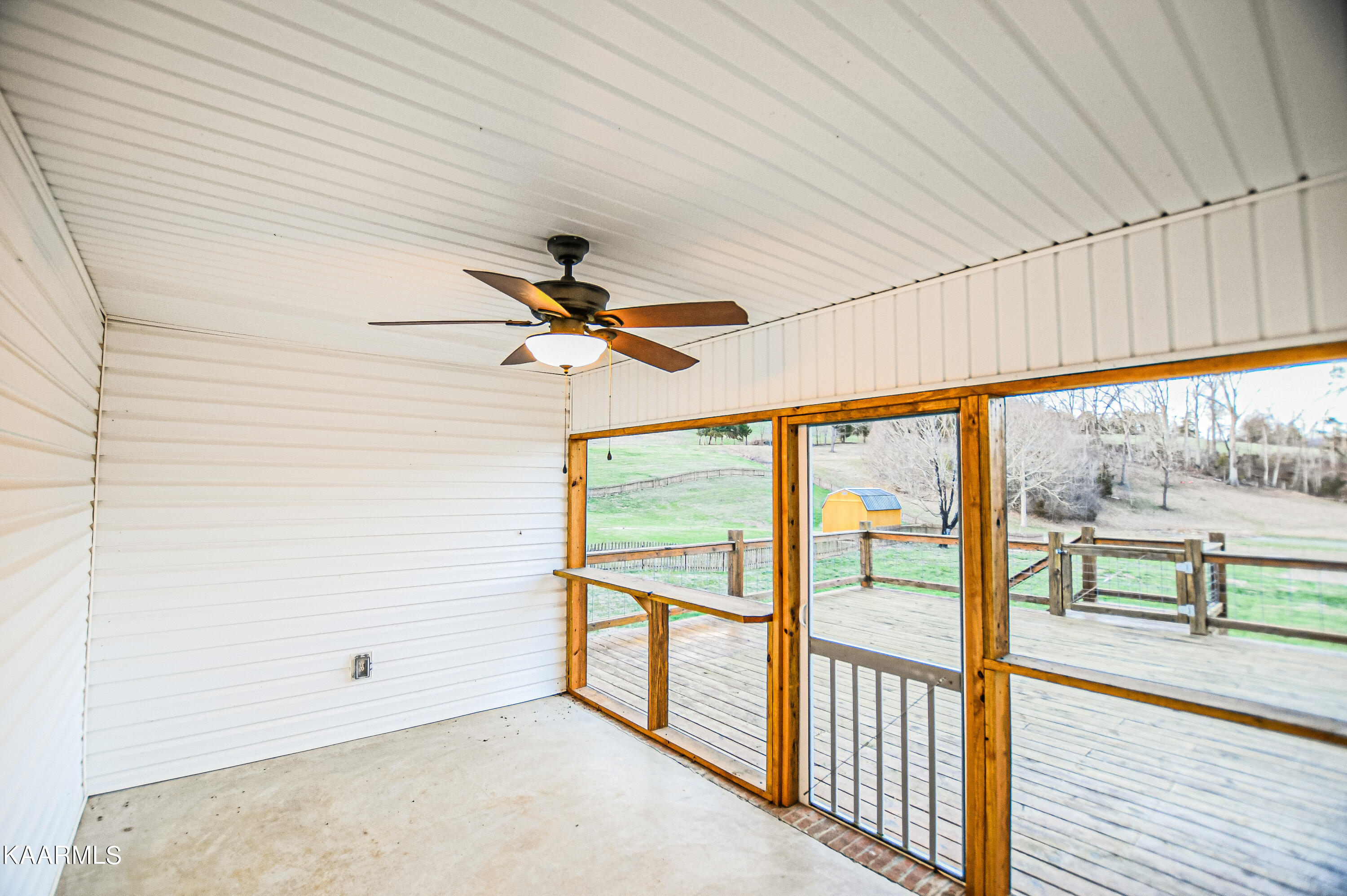 8004 Campbells Point Rd