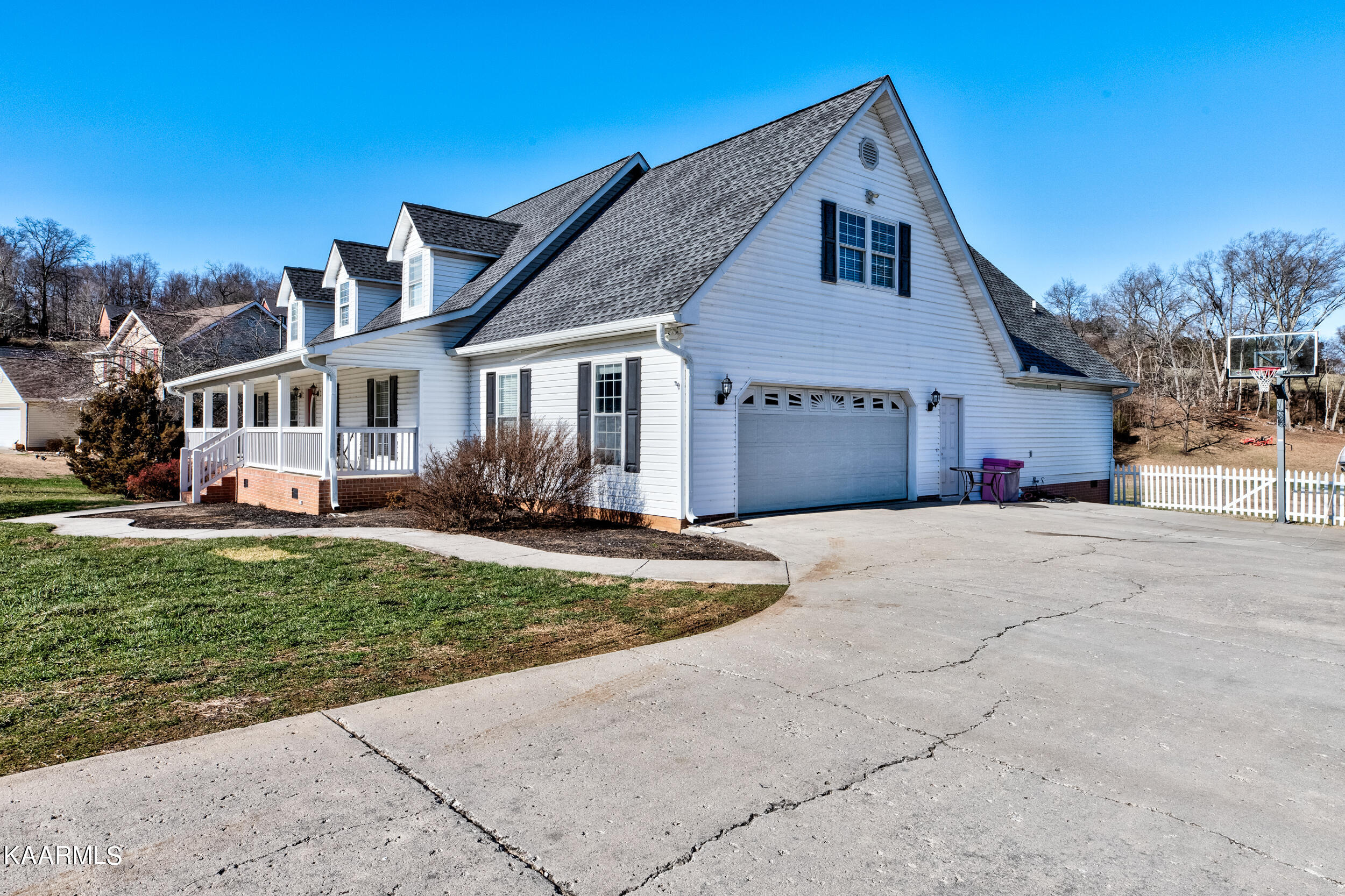 8004 Campbells Point Rd