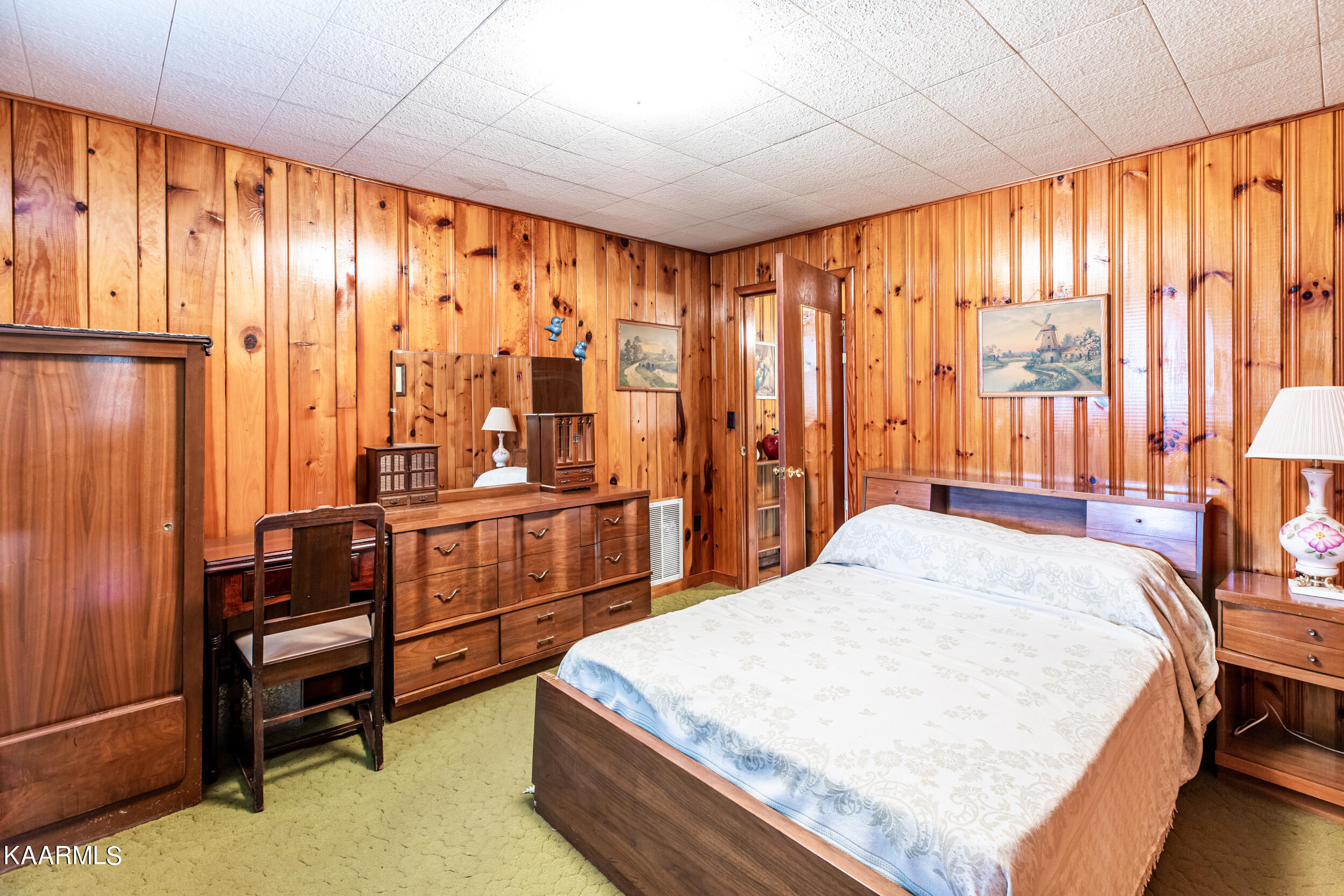 116 Sealanders Lane, LaFollette